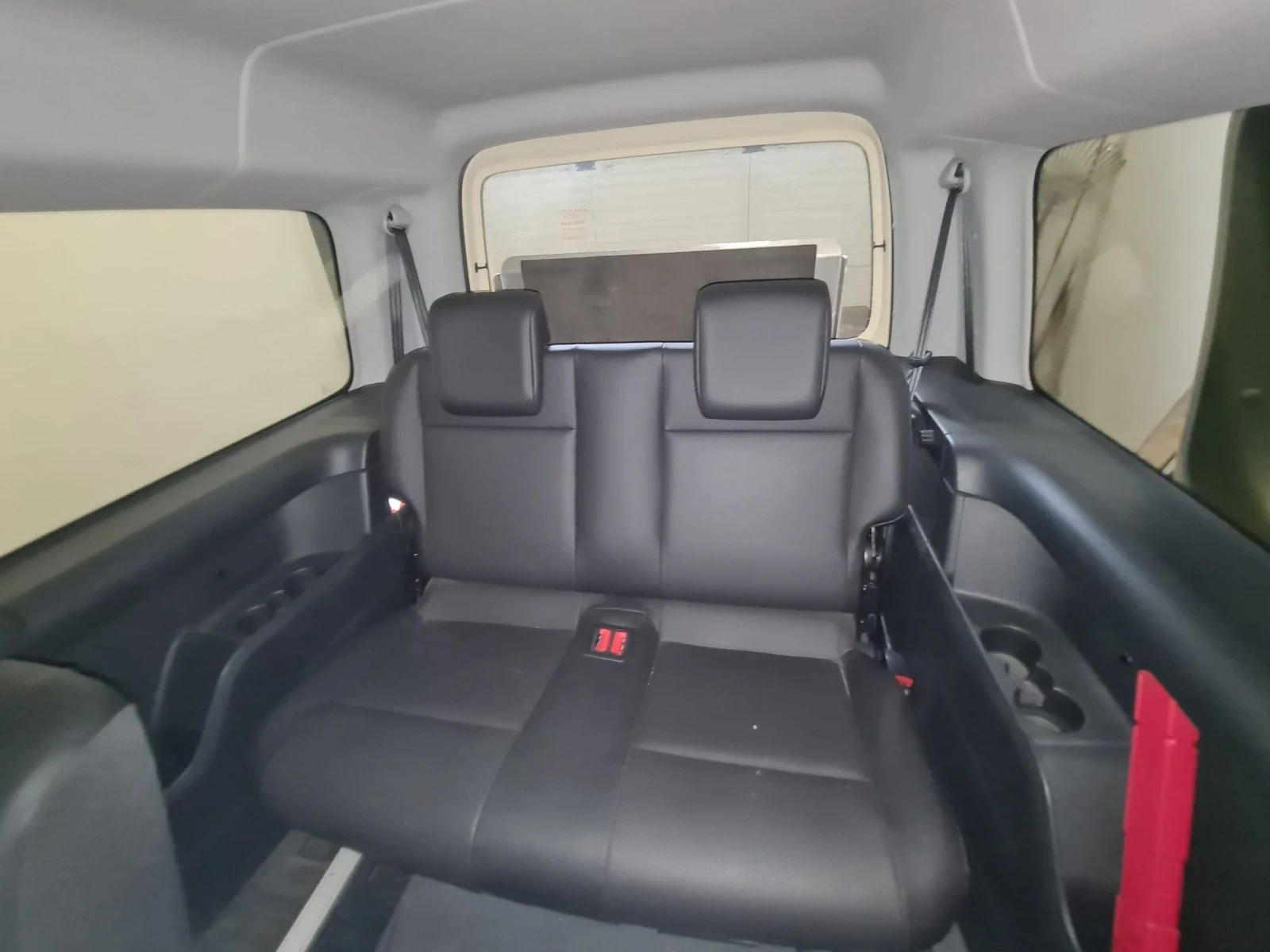 VW Caddy 2018г Автоматик инвалидна рампа - изображение 4