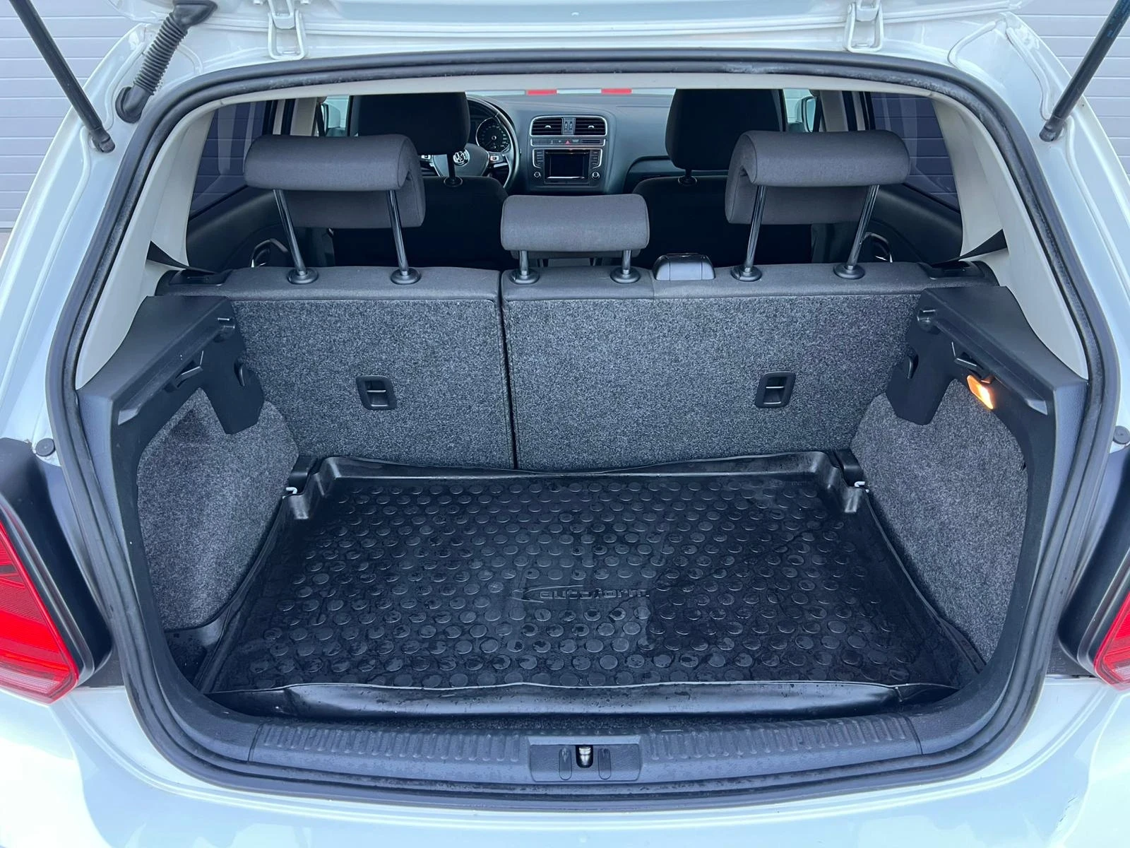 VW Polo 1.0I HIGHLINE NAVI KLIMATIK EVRO 6B !!! | Mobile.bg   11