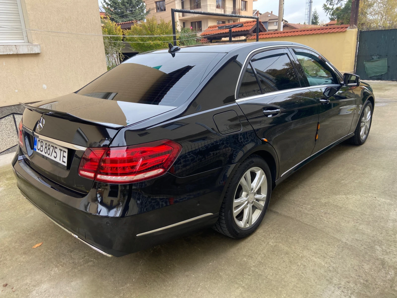 Mercedes-Benz E 220 E220 7G tronic 170к.с. - изображение 4