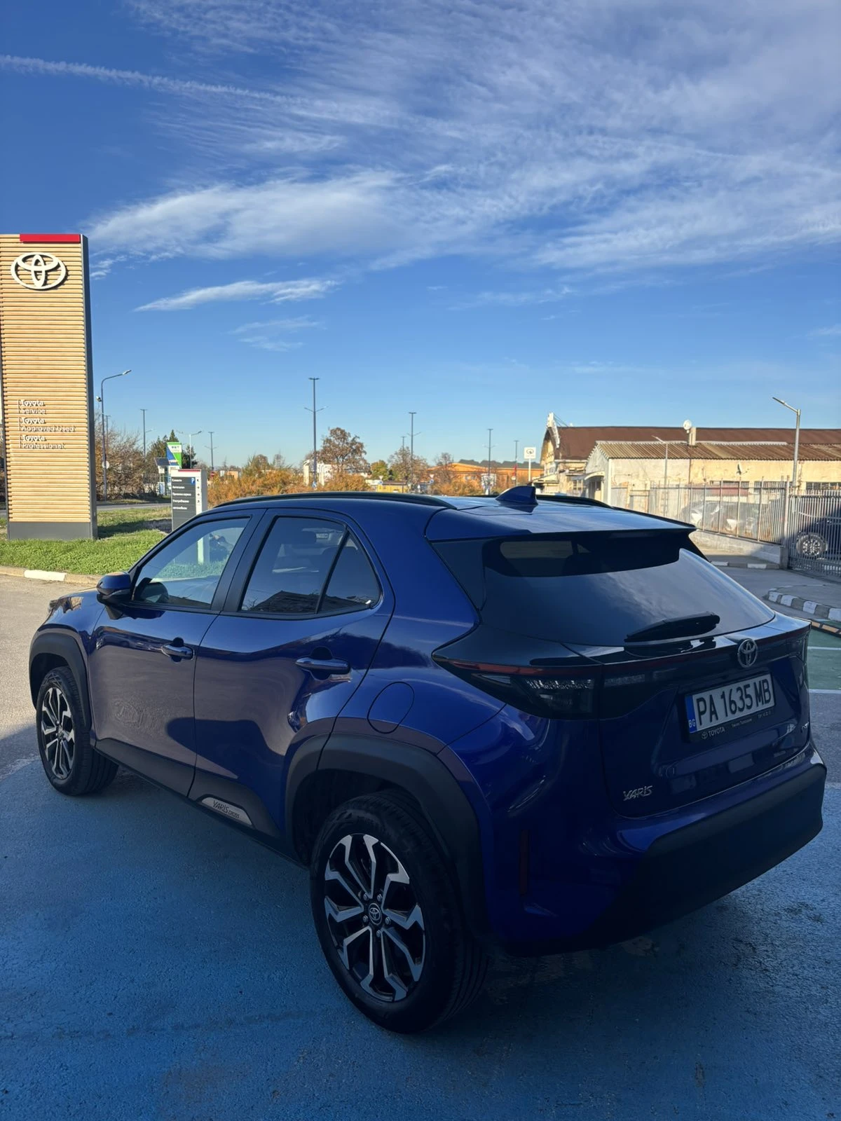 Toyota Yaris Cross HYBRID CHIC 2WD - изображение 4