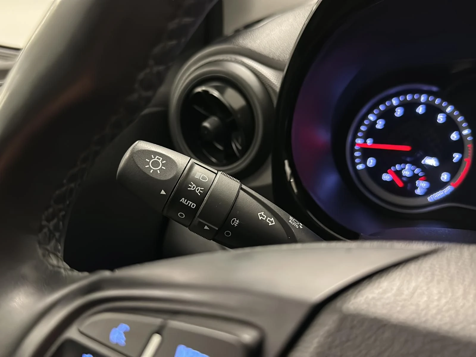 Hyundai I10 1.0 Trend NAVI| L&S-HZG| CARPLAY| KAMERA| SPUR | Mobile.bg   14