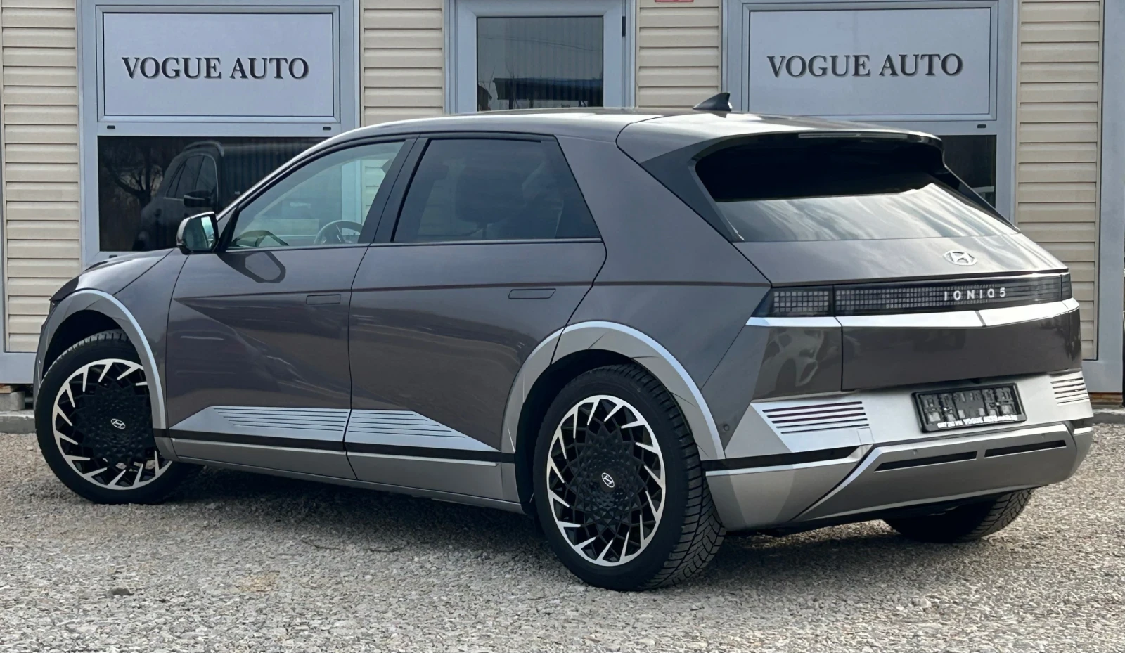 Hyundai Ioniq 5 * UNIQ* 72.6KW* ПАНОРАМА*  - изображение 2