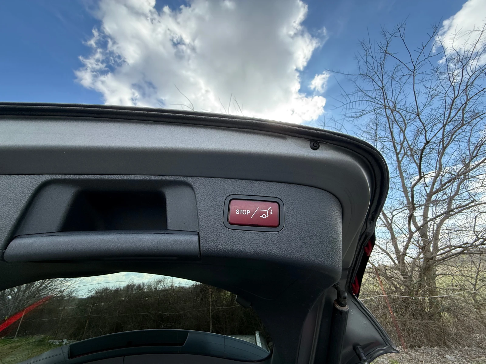 Mercedes-Benz GLA 180 MATT ED. AUT. NAVI ШВЕЙЦАРИЯ, снимка 15 - Автомобили и джипове - 54085853