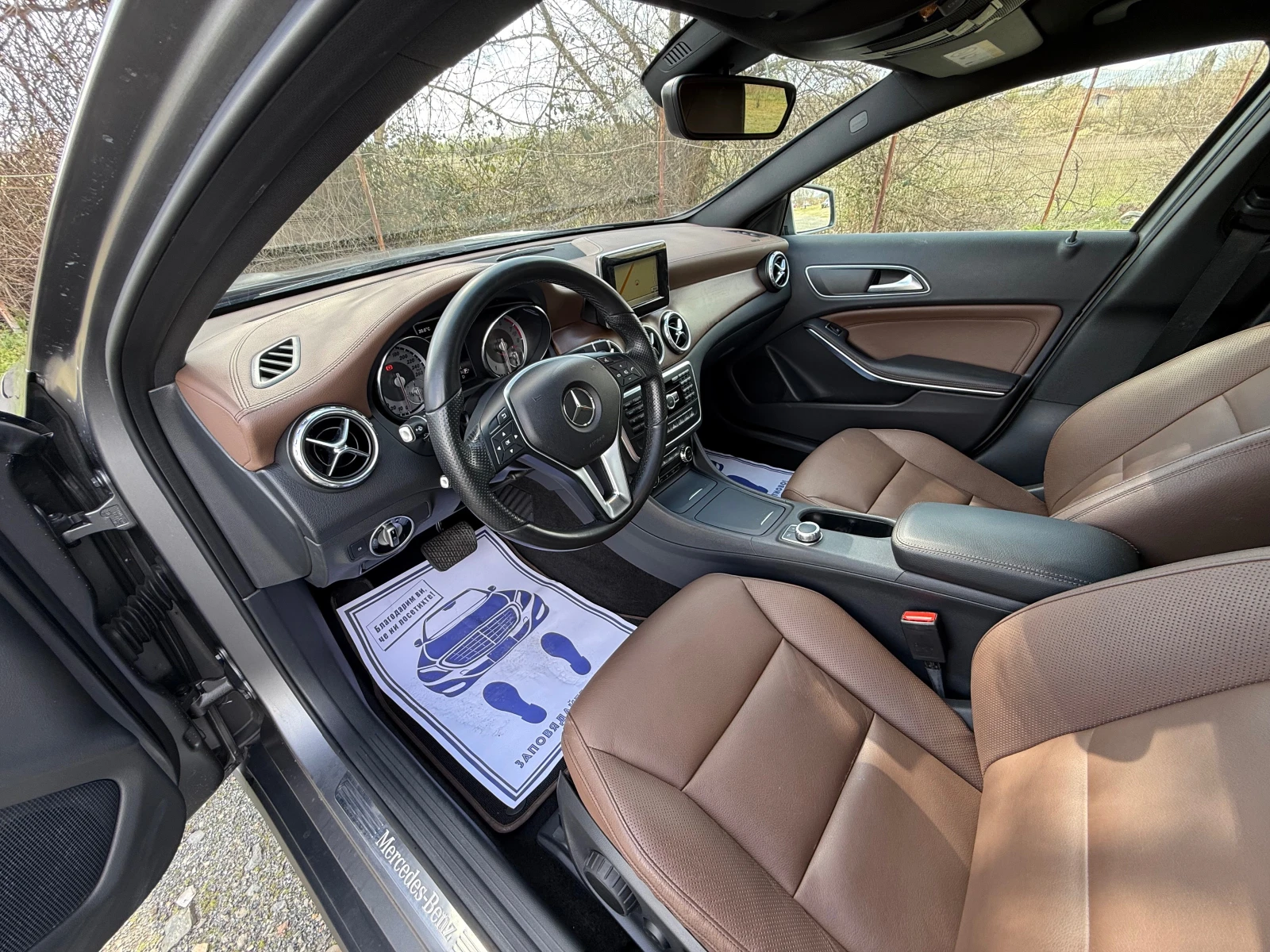 Mercedes-Benz GLA 180 MATT ED. AUT. NAVI ШВЕЙЦАРИЯ, снимка 6 - Автомобили и джипове - 54085853