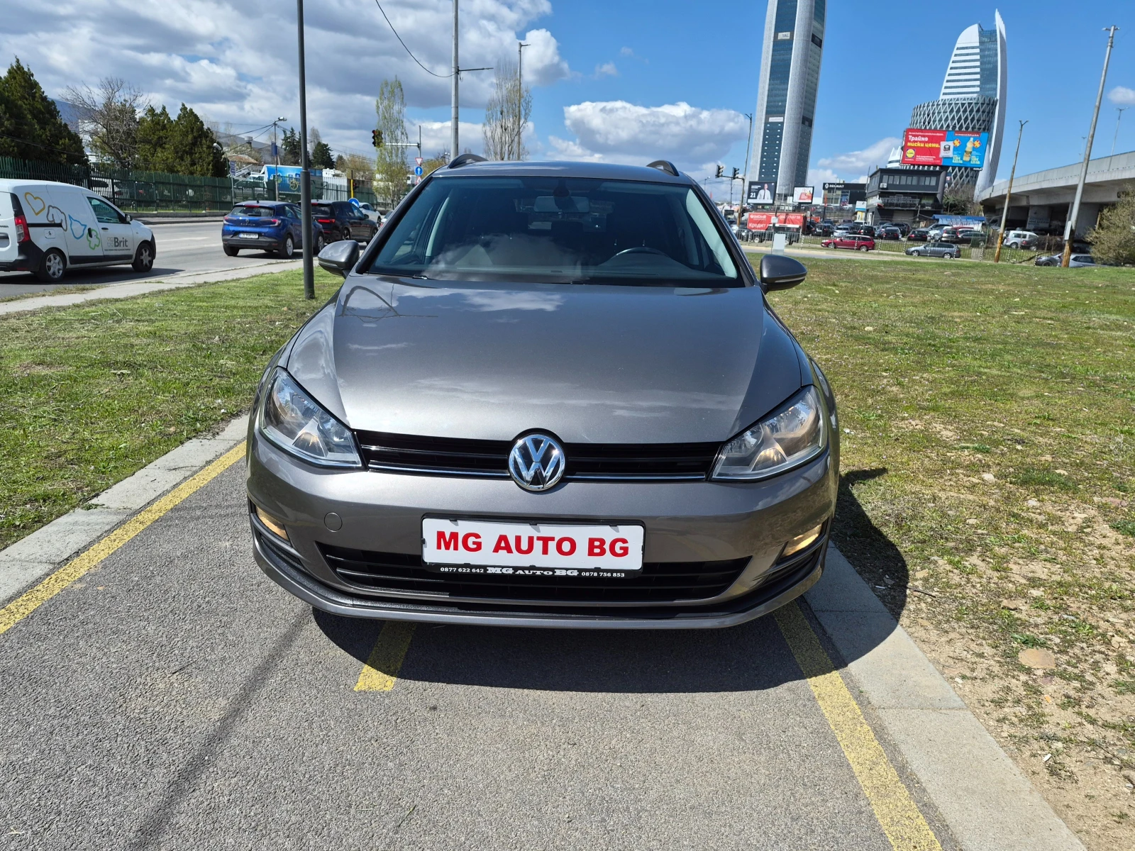 VW Golf Variant 1.6D АВТОМАТ, снимка 2 - Автомобили и джипове - 54198368