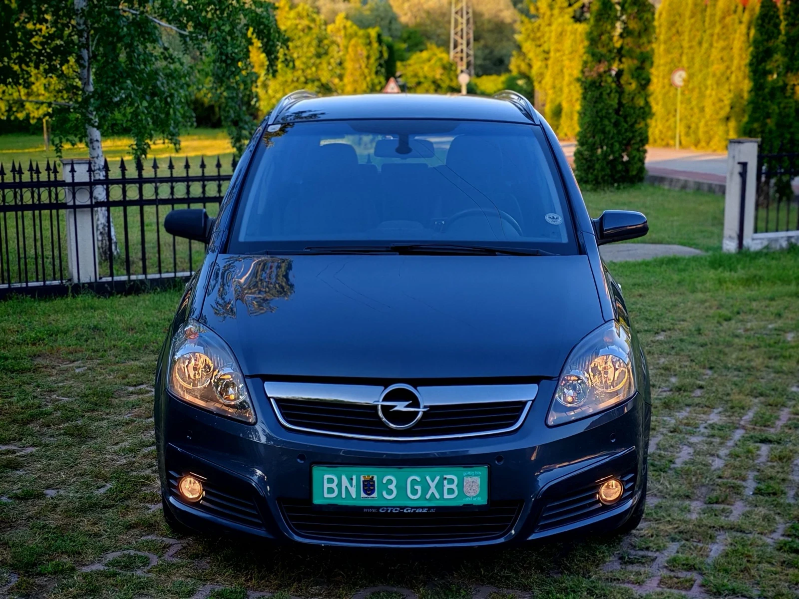 Opel Zafira 1.9CDTI(150)* АВТОМАТИК* COSMO-EDITION* НОВ ВНОС* , снимка 10 - Автомобили и джипове - 54692241
