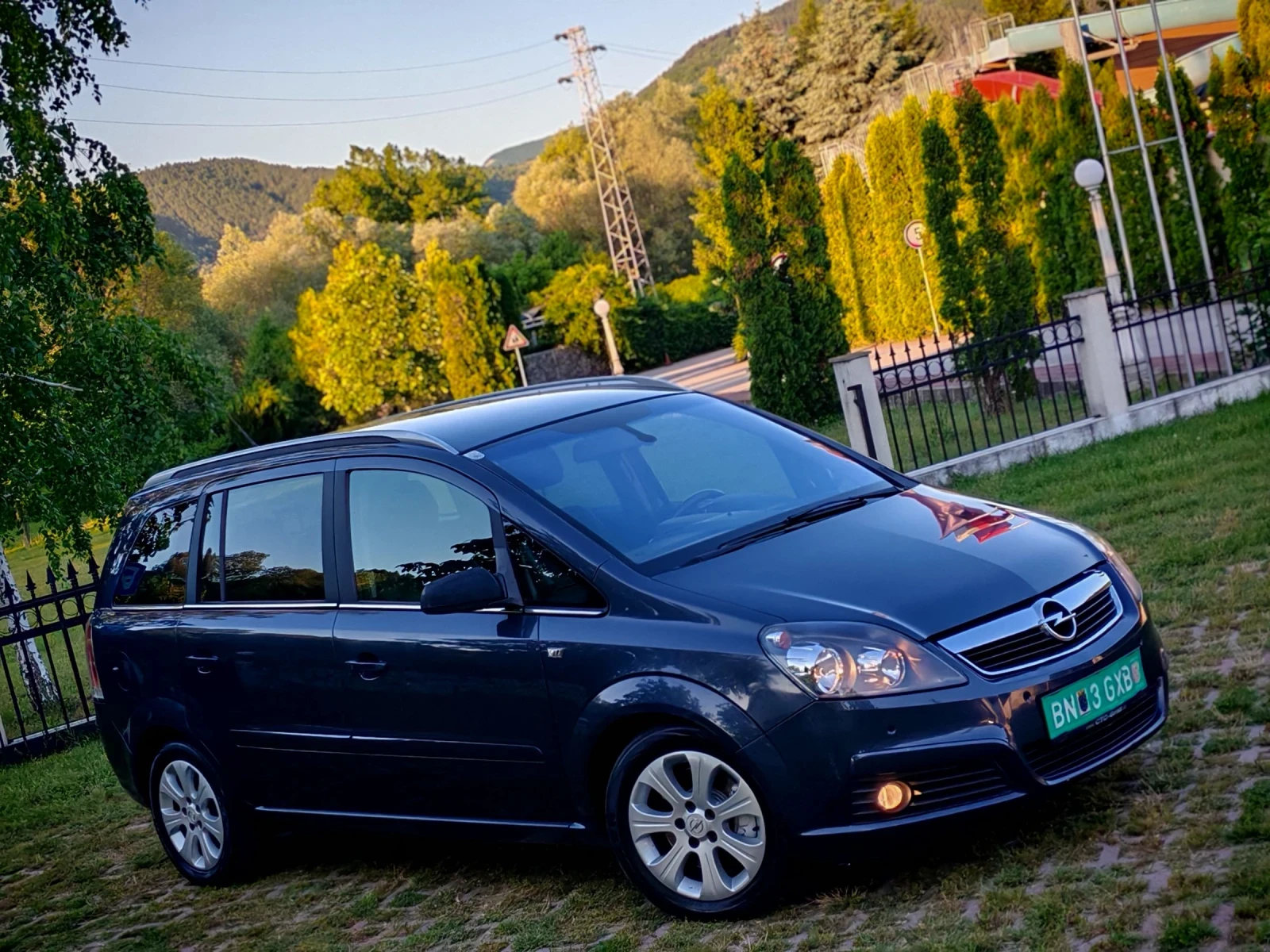 Opel Zafira 1.9CDTI(150)* АВТОМАТИК* COSMO-EDITION* НОВ ВНОС* , снимка 8 - Автомобили и джипове - 54692241