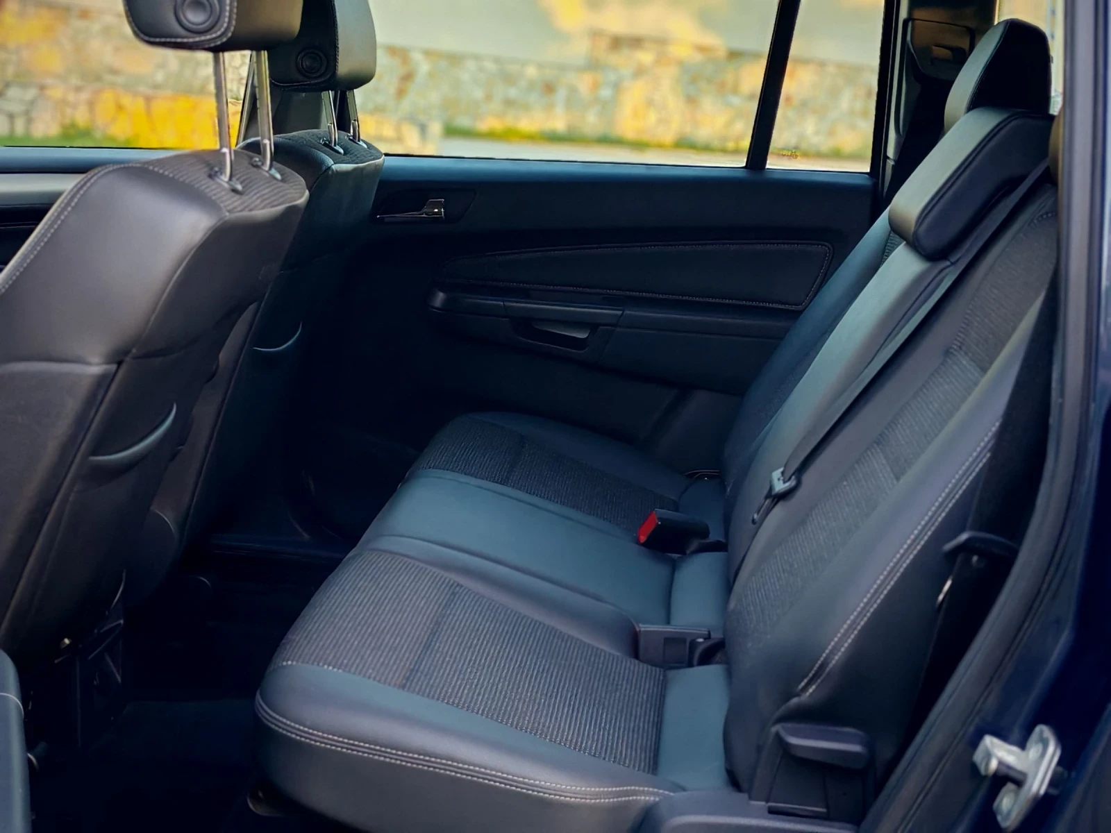 Opel Zafira 1.9CDTI(150)* АВТОМАТИК* COSMO-EDITION* НОВ ВНОС* , снимка 15 - Автомобили и джипове - 54692241