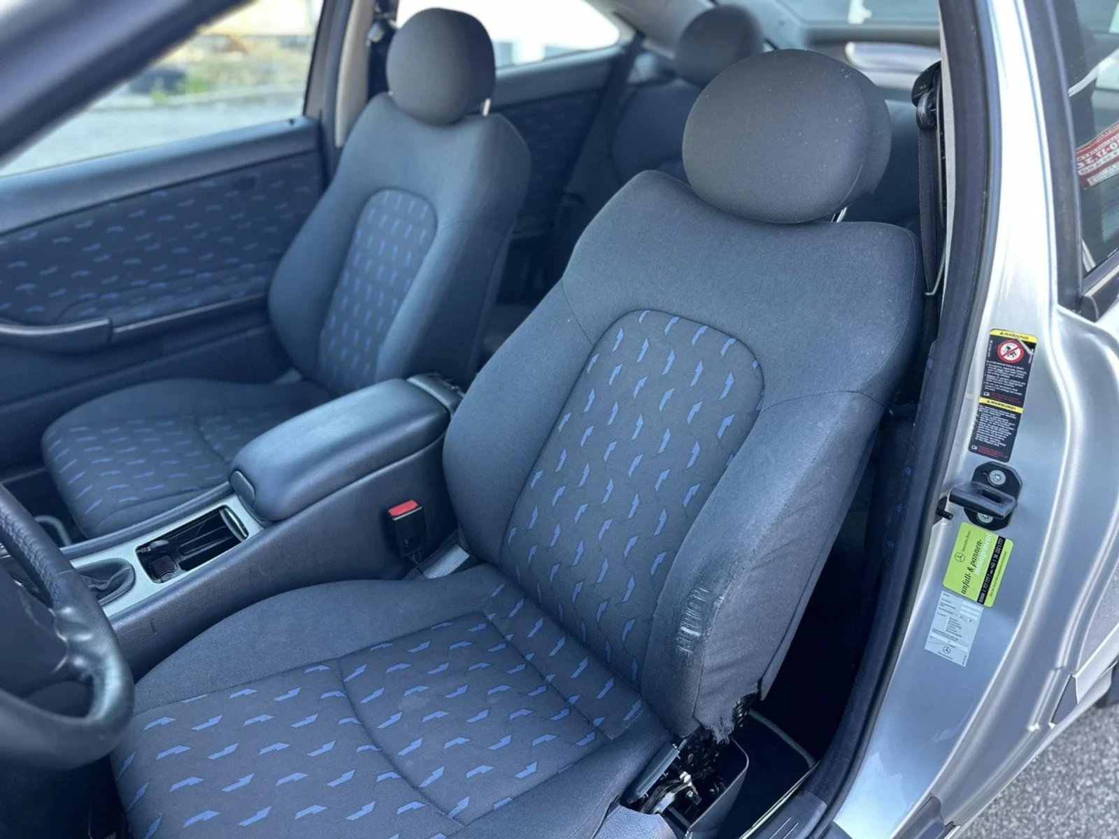 Mercedes-Benz C 220 CDI* Климатроник , снимка 4 - Автомобили и джипове - 54932655