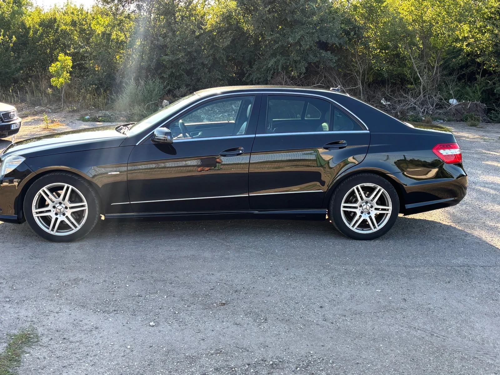 Mercedes-Benz E 250 AMG LINE, снимка 5 - Автомобили и джипове - 55700912