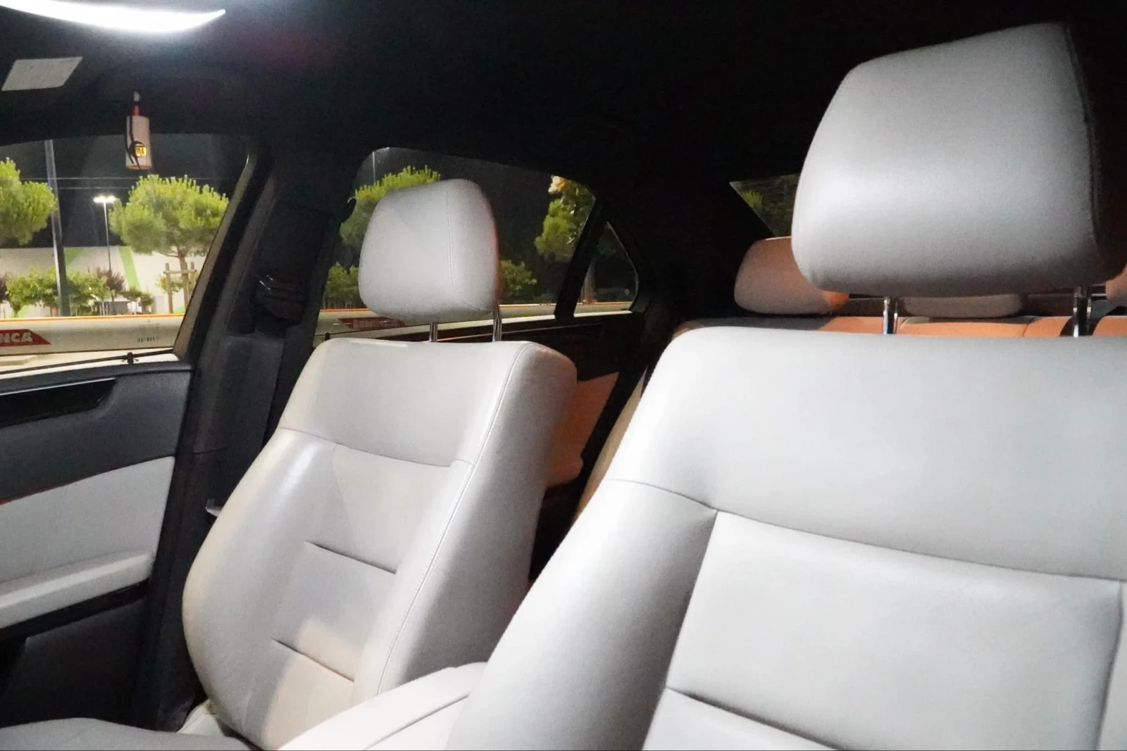 Mercedes-Benz E 250 AMG LINE, снимка 14 - Автомобили и джипове - 55009681