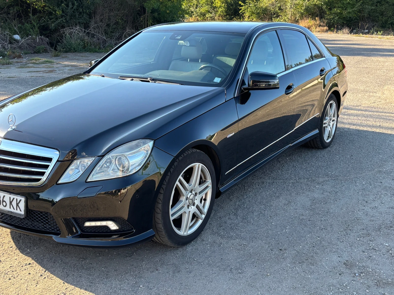 Mercedes-Benz E 250 AMG LINE, снимка 4 - Автомобили и джипове - 55700912