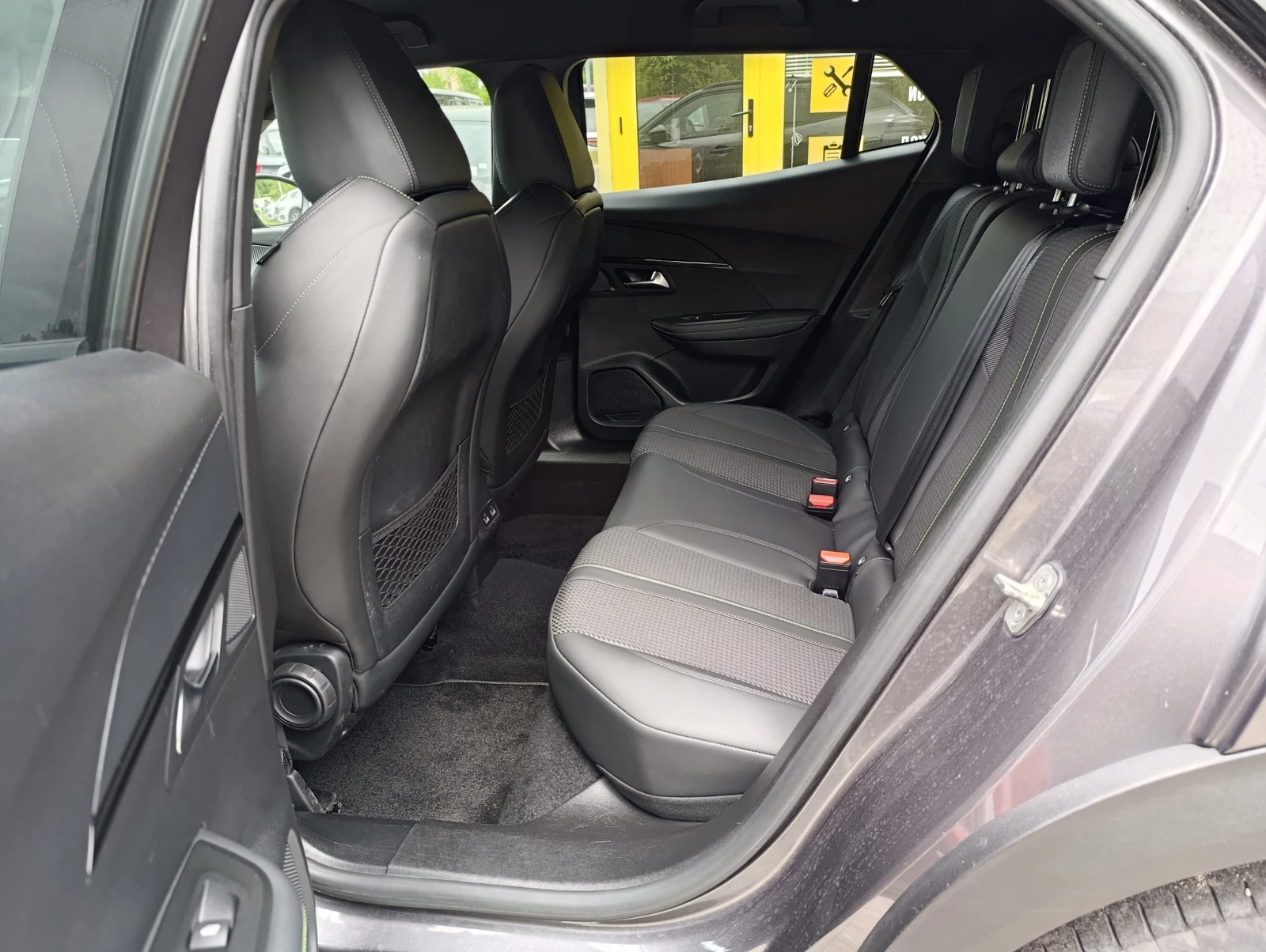 Peugeot 2008  GT Закупен от БГ, снимка 7 - Автомобили и джипове - 55144579