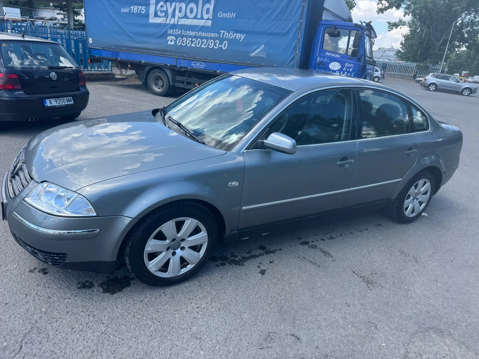 VW Passat 1.9 TDI автоматик, снимка 3 - Автомобили и джипове - 55280316
