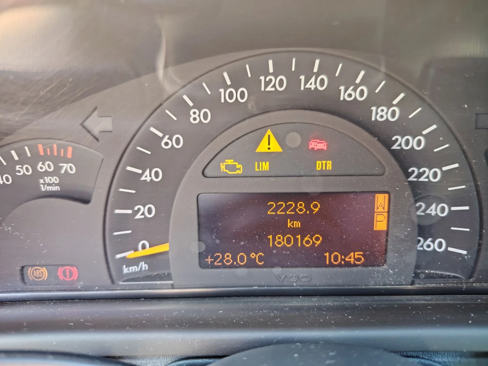 Mercedes-Benz C 320 4 Matic, снимка 5 - Автомобили и джипове - 55353628