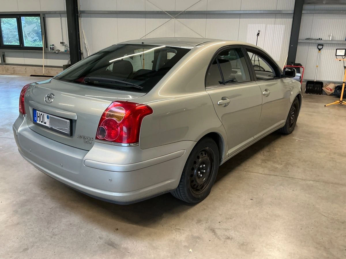 Toyota Avensis 2.0i SOL LIFTBACK, снимка 5 - Автомобили и джипове - 55391177