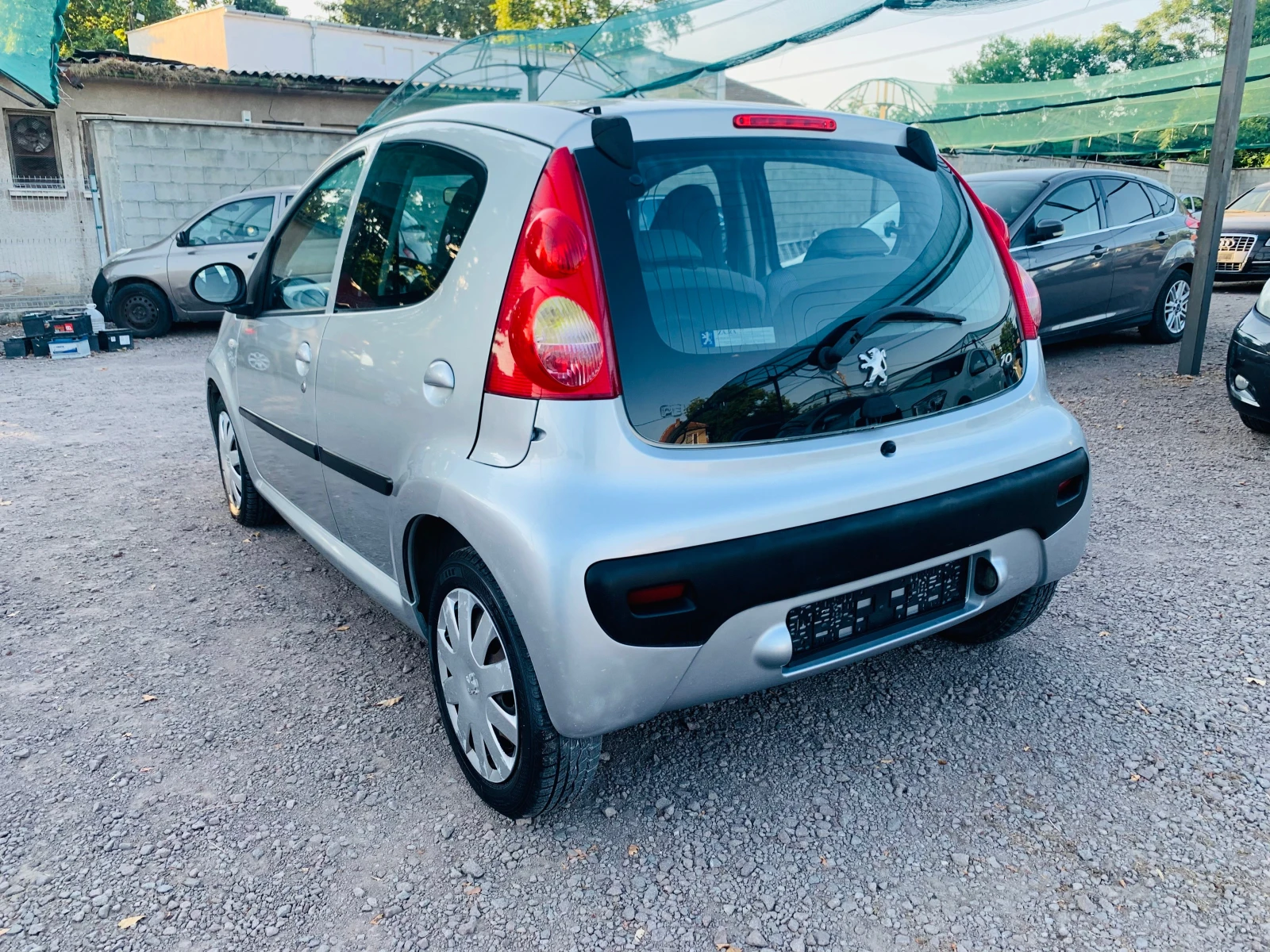 Peugeot 107 1.0i 57000км, снимка 5 - Автомобили и джипове - 55495685