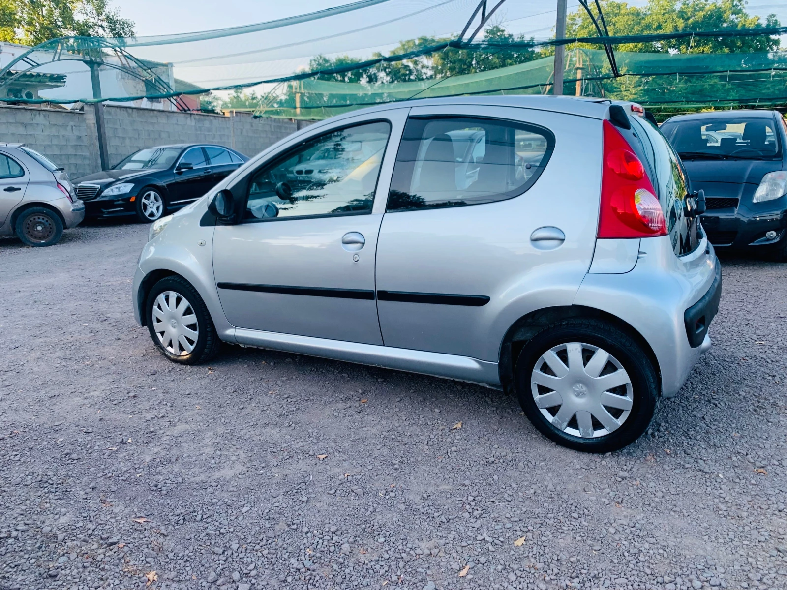 Peugeot 107 1.0i 57000км, снимка 4 - Автомобили и джипове - 55495685