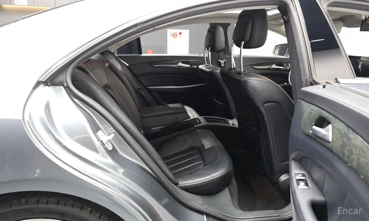 Mercedes-Benz CLS 350 d 4MATIC/ПОДГРЕВ/ОБДУХ/ПАНОРАМА/ПАМЕТ/, снимка 12 - Автомобили и джипове - 56102987