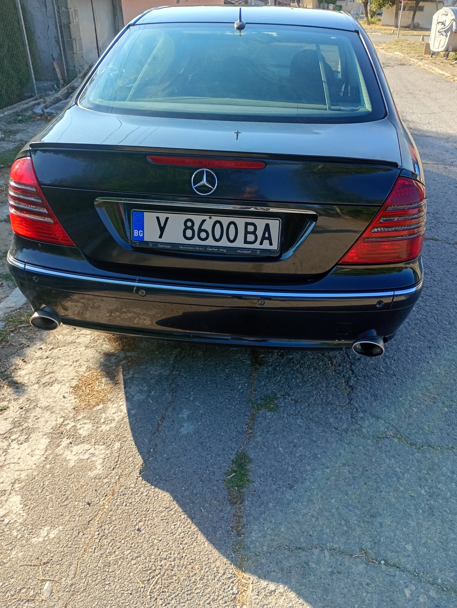 Mercedes-Benz E 240, снимка 3 - Автомобили и джипове - 56153239