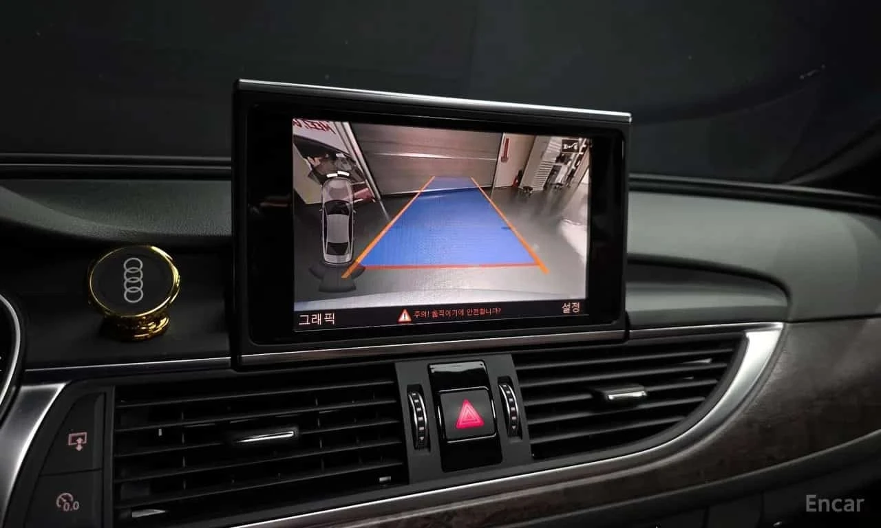 Audi A6 35 TDI Premium| ОБДУХ| HUD| PANO| ПАМЕТ| 2 КЛЮЧА| , снимка 15 - Автомобили и джипове - 56199657
