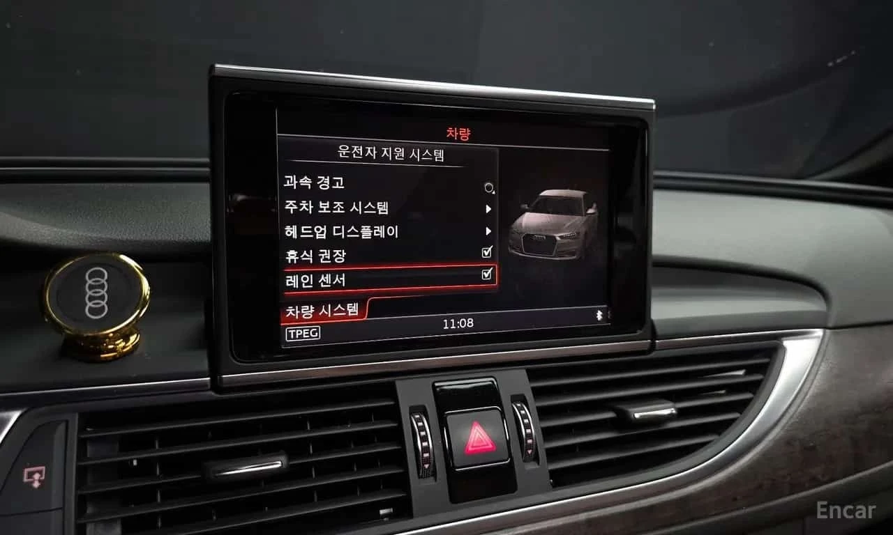 Audi A6 35 TDI Premium| ОБДУХ| HUD| PANO| ПАМЕТ| 2 КЛЮЧА| , снимка 16 - Автомобили и джипове - 56199657