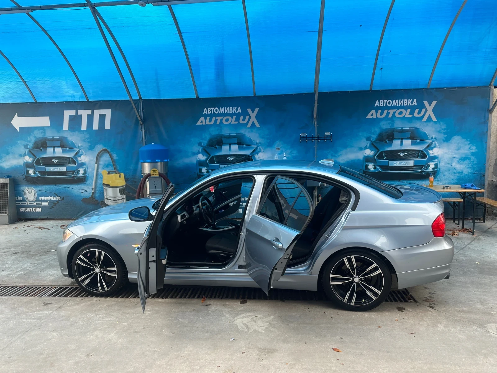 BMW 320, снимка 6 - Автомобили и джипове - 56547864