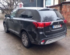 Mitsubishi Outlander 2.4SE 4x4 седем места, снимка 3