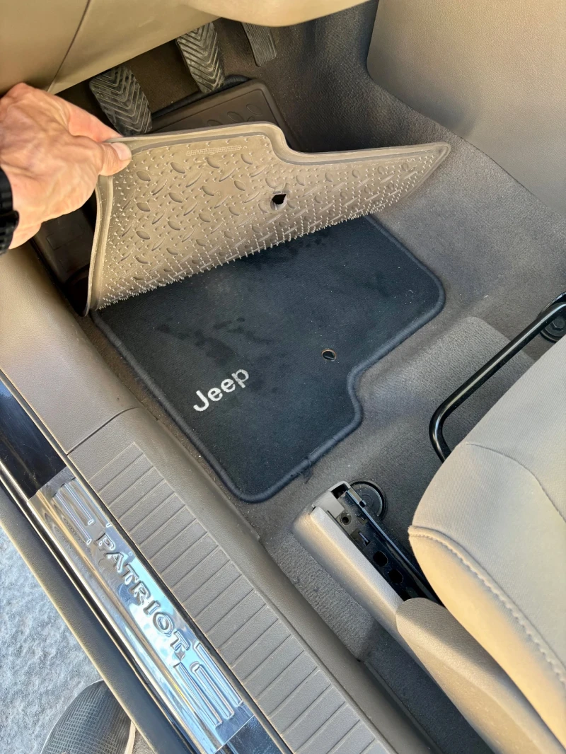 Jeep Patriot, снимка 10 - Автомобили и джипове - 52197755