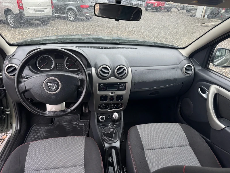 Dacia Duster 1.5DCI 4x4, снимка 8 - Автомобили и джипове - 53013580