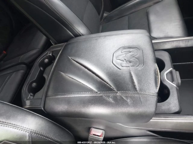 Dodge RAM 1500 REBEL 4X4 6'4 BOX, снимка 12 - Автомобили и джипове - 53371641