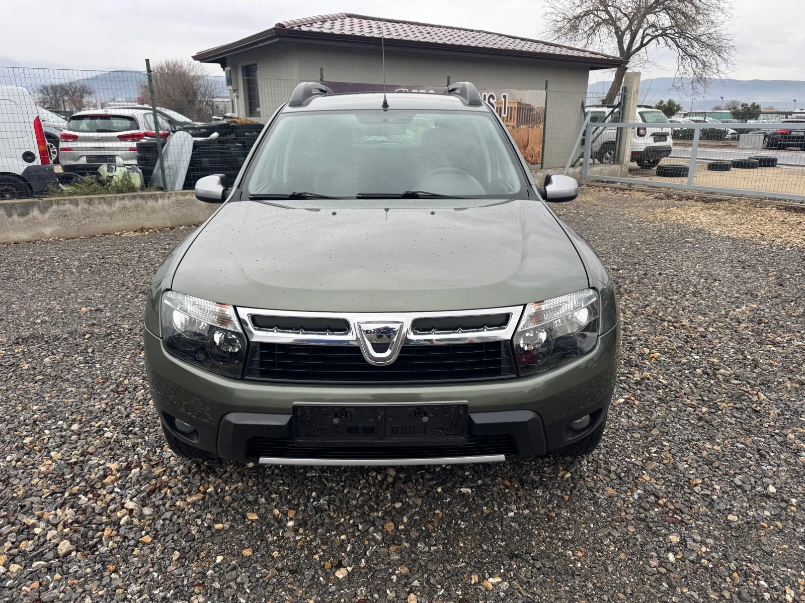 Dacia Duster 1.5DCI 4x4, снимка 1