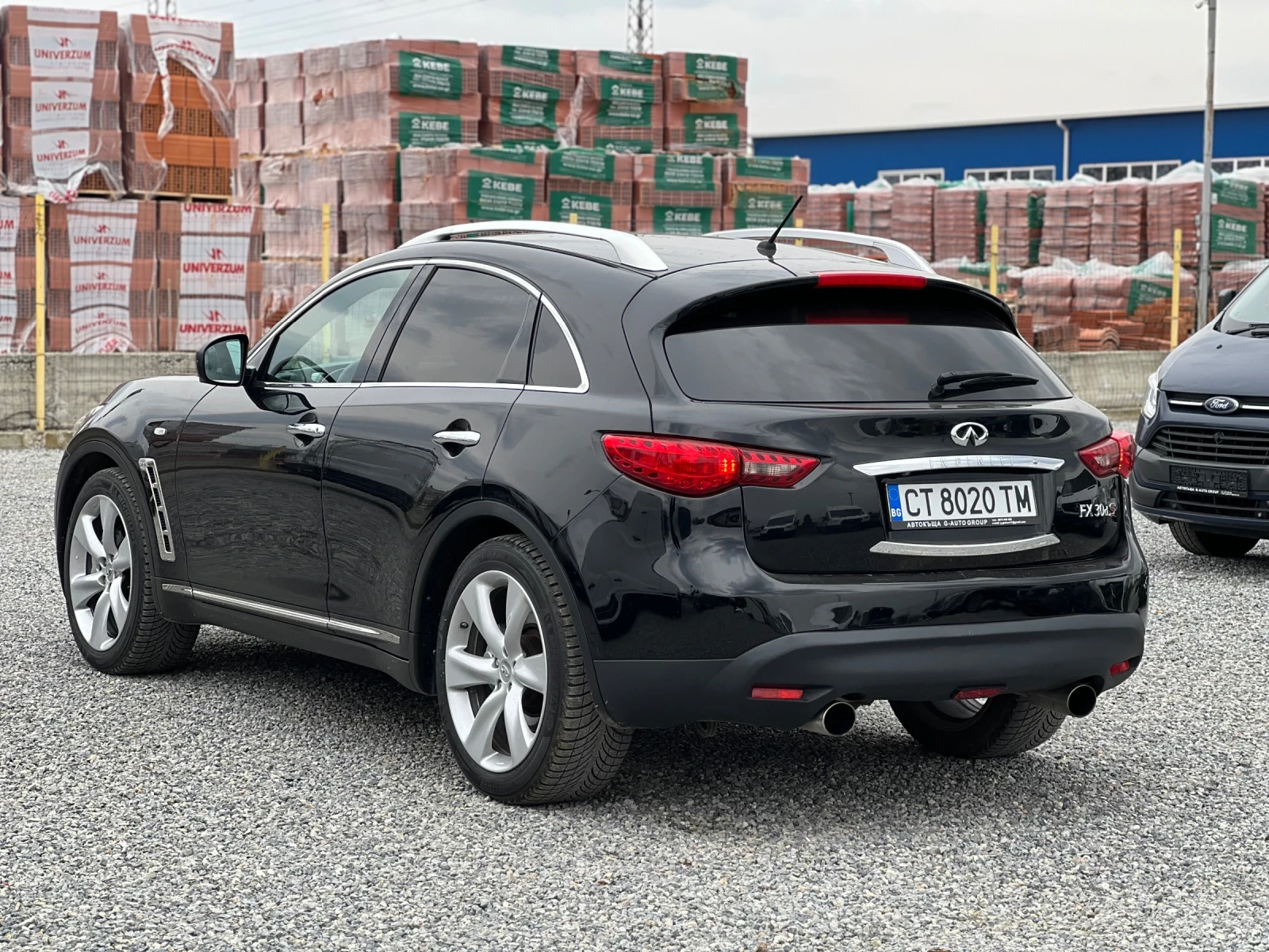 Infiniti Fx 30 Дистроник/360/обдухване/4x4, снимка 4 - Автомобили и джипове - 53724154