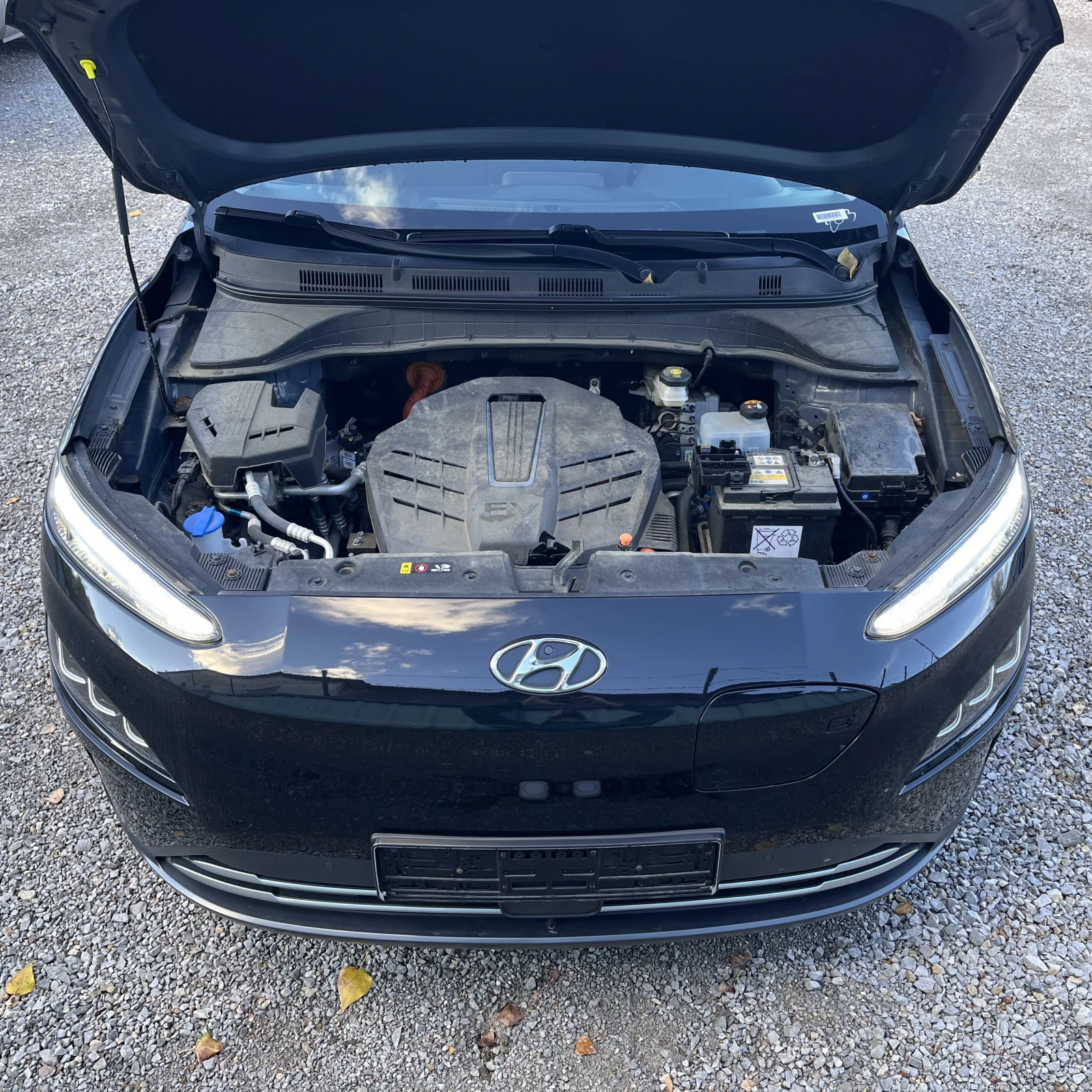 Hyundai Kona 64kWh Facelift, снимка 14 - Автомобили и джипове - 54102814