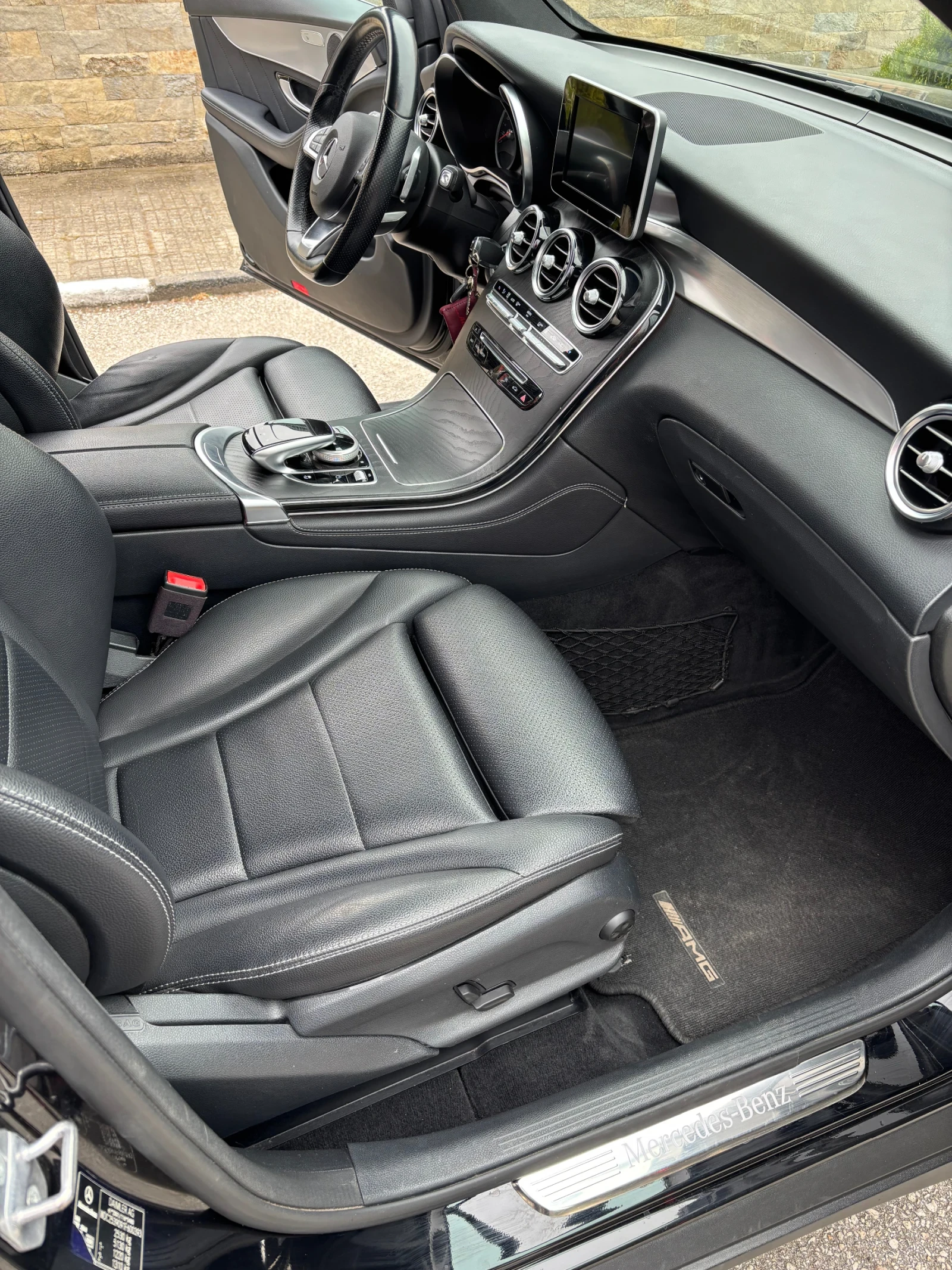 Mercedes-Benz GLC 250, снимка 13 - Автомобили и джипове - 54165705