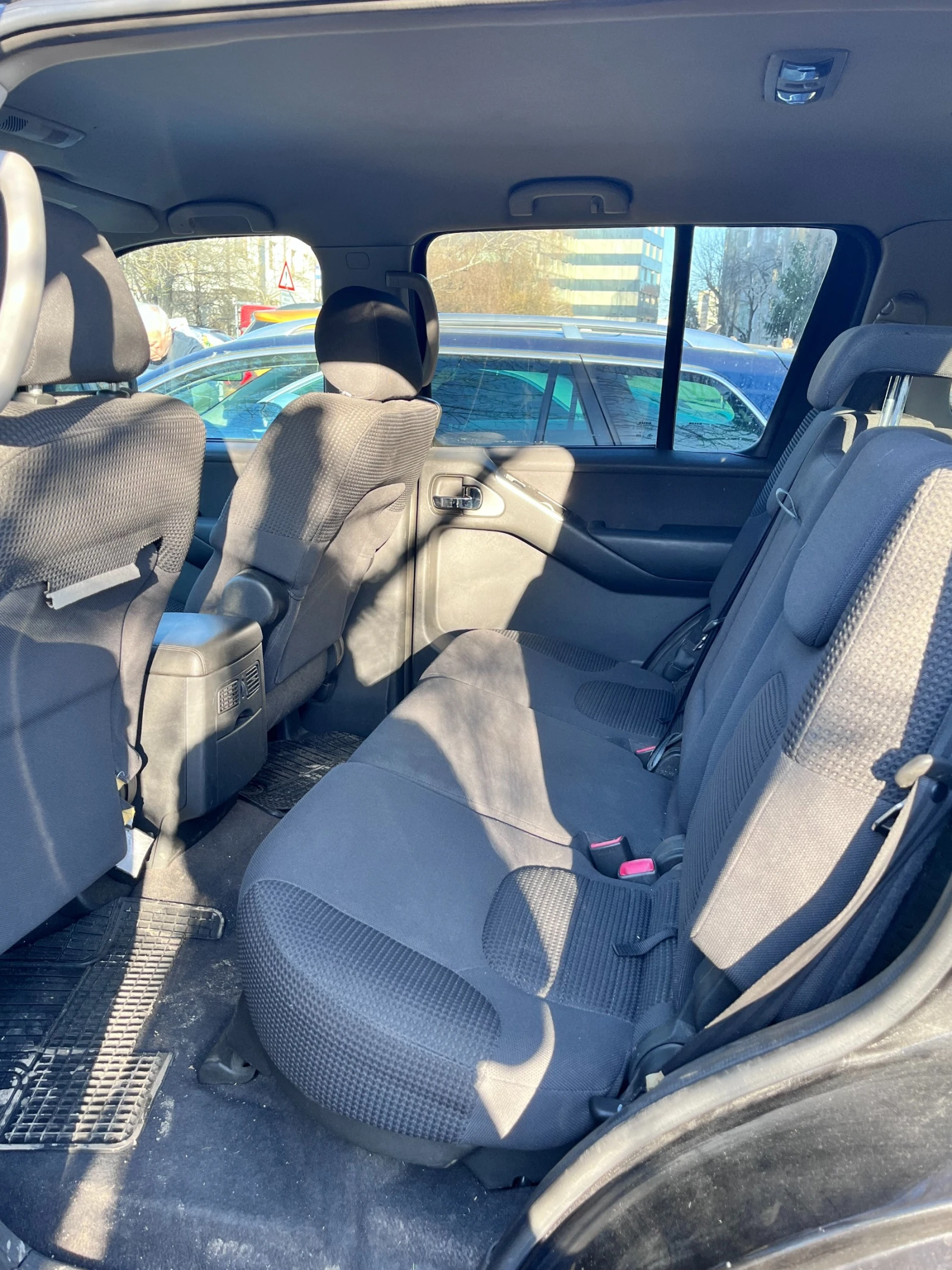 Nissan Pathfinder, снимка 2 - Автомобили и джипове - 54560544