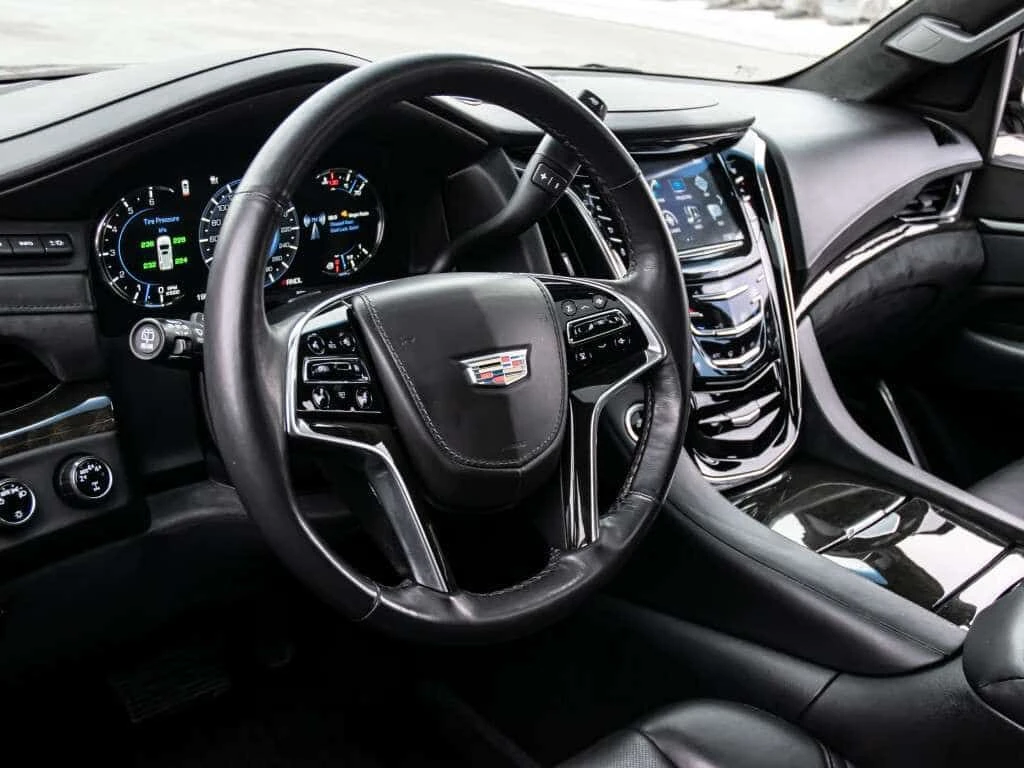 Cadillac Escalade Platinum/ОБДУХ/ПАНО/ДВД//CARFAX/ФИНАНСИРАНЕ, снимка 7 - Автомобили и джипове - 54607775