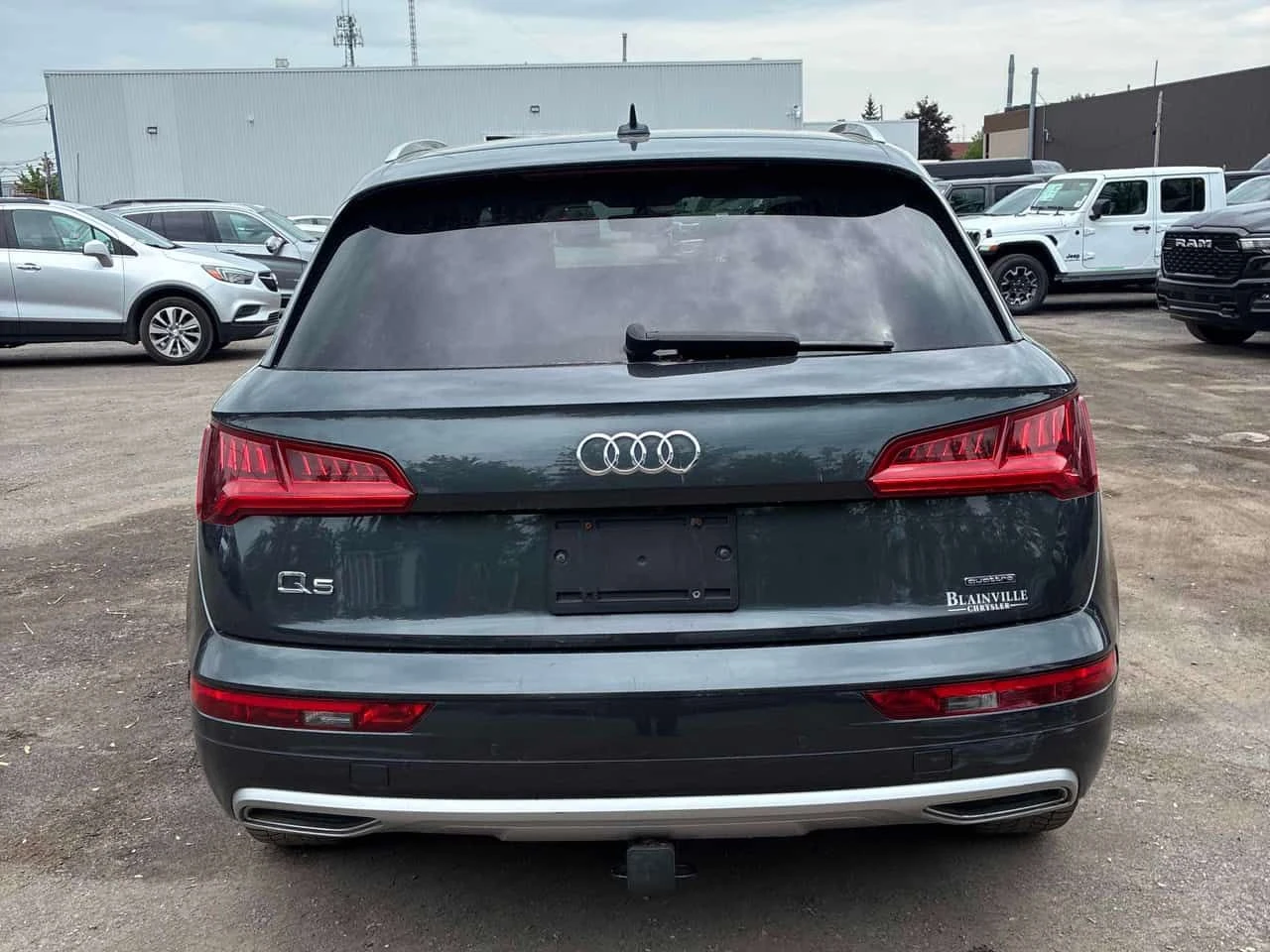 Audi Q5 * Komfort * CARFAX * ПОДГРЕВ * KEYLESS * , снимка 4 - Автомобили и джипове - 54869047