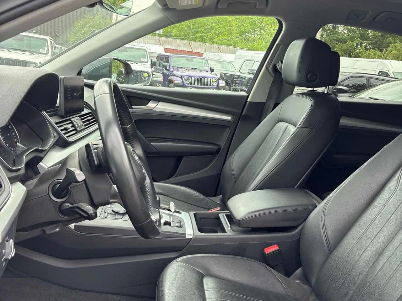 Audi Q5 * Komfort * CARFAX * ПОДГРЕВ * KEYLESS * , снимка 11 - Автомобили и джипове - 54869047