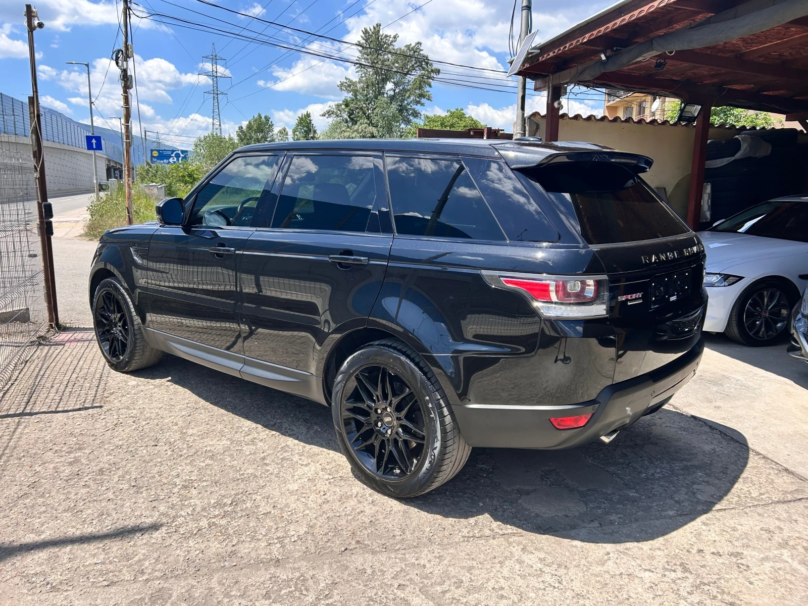 Land Rover Range Rover Sport 3.0TDV6 HSE, снимка 2 - Автомобили и джипове - 54968098