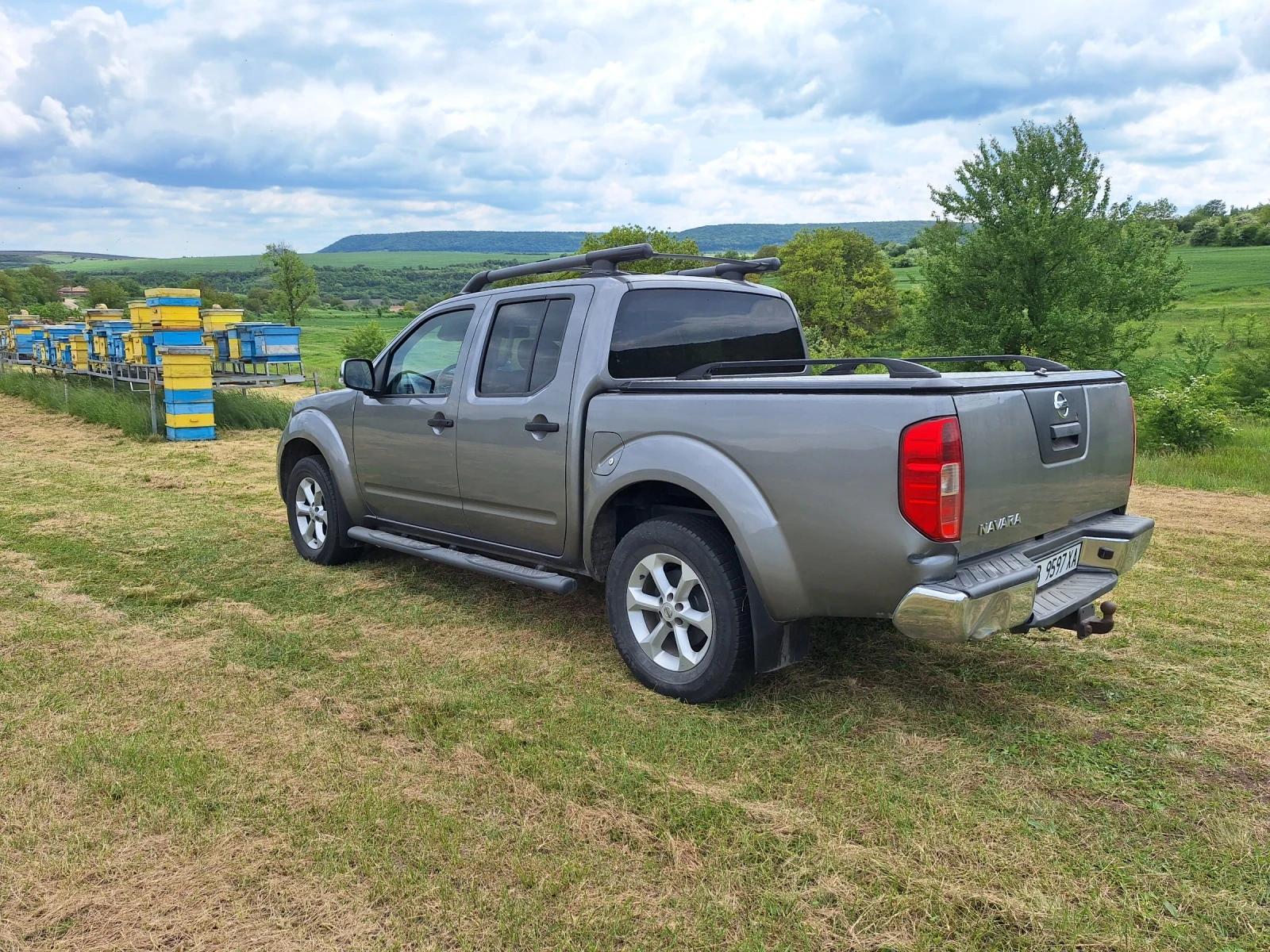 Nissan Navara 2.5 FULL, снимка 3 - Автомобили и джипове - 55304294