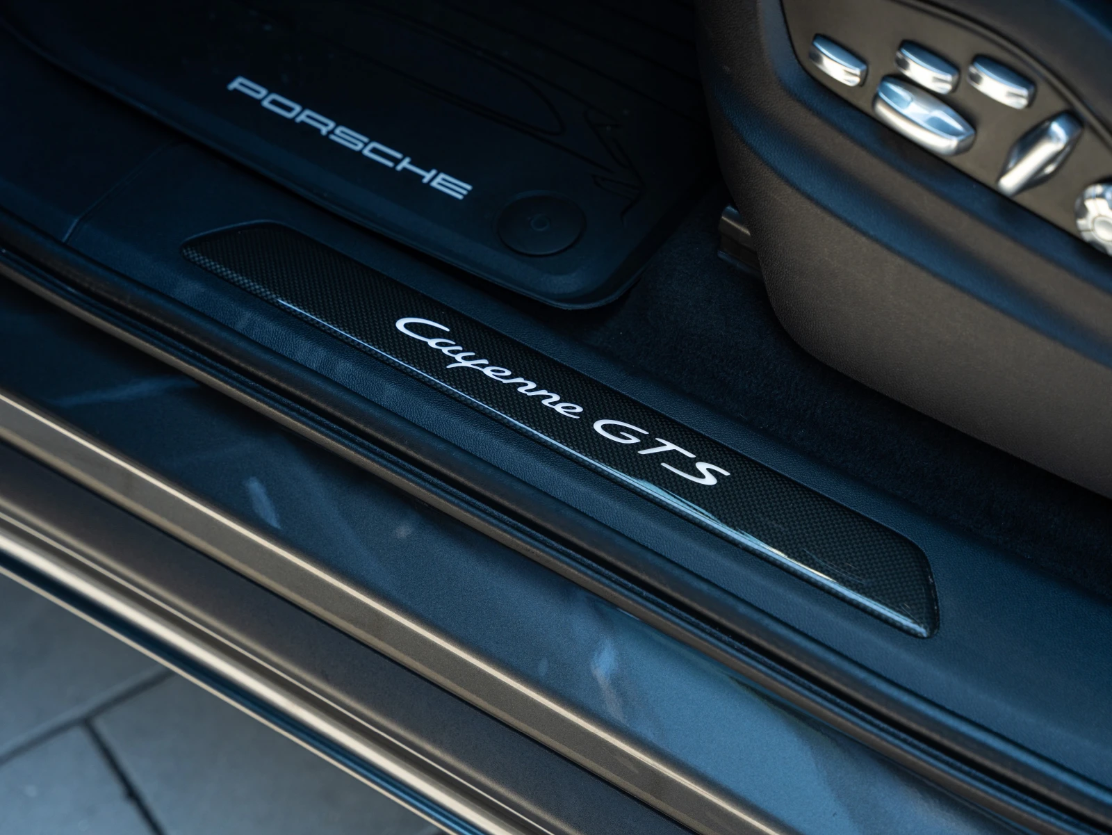 Porsche Cayenne GTS Coupe, снимка 15 - Автомобили и джипове - 55357181