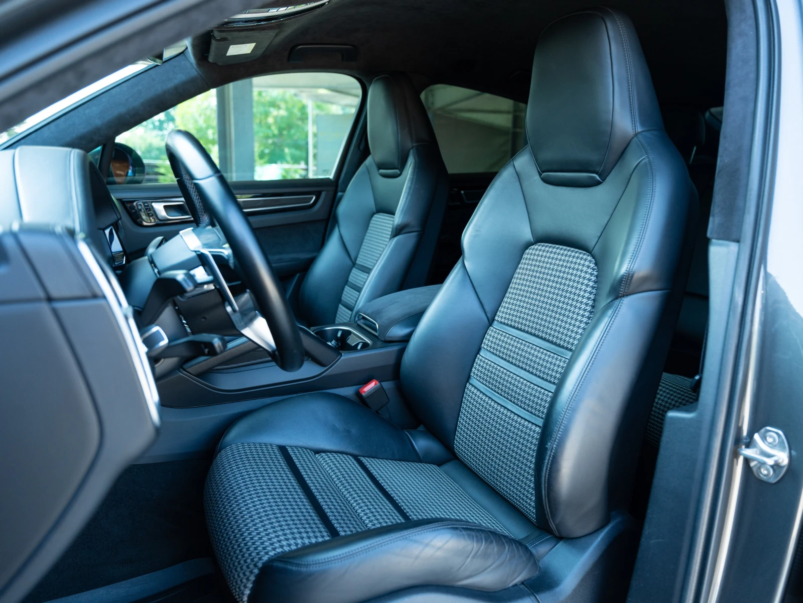 Porsche Cayenne GTS Coupe, снимка 6 - Автомобили и джипове - 55357181