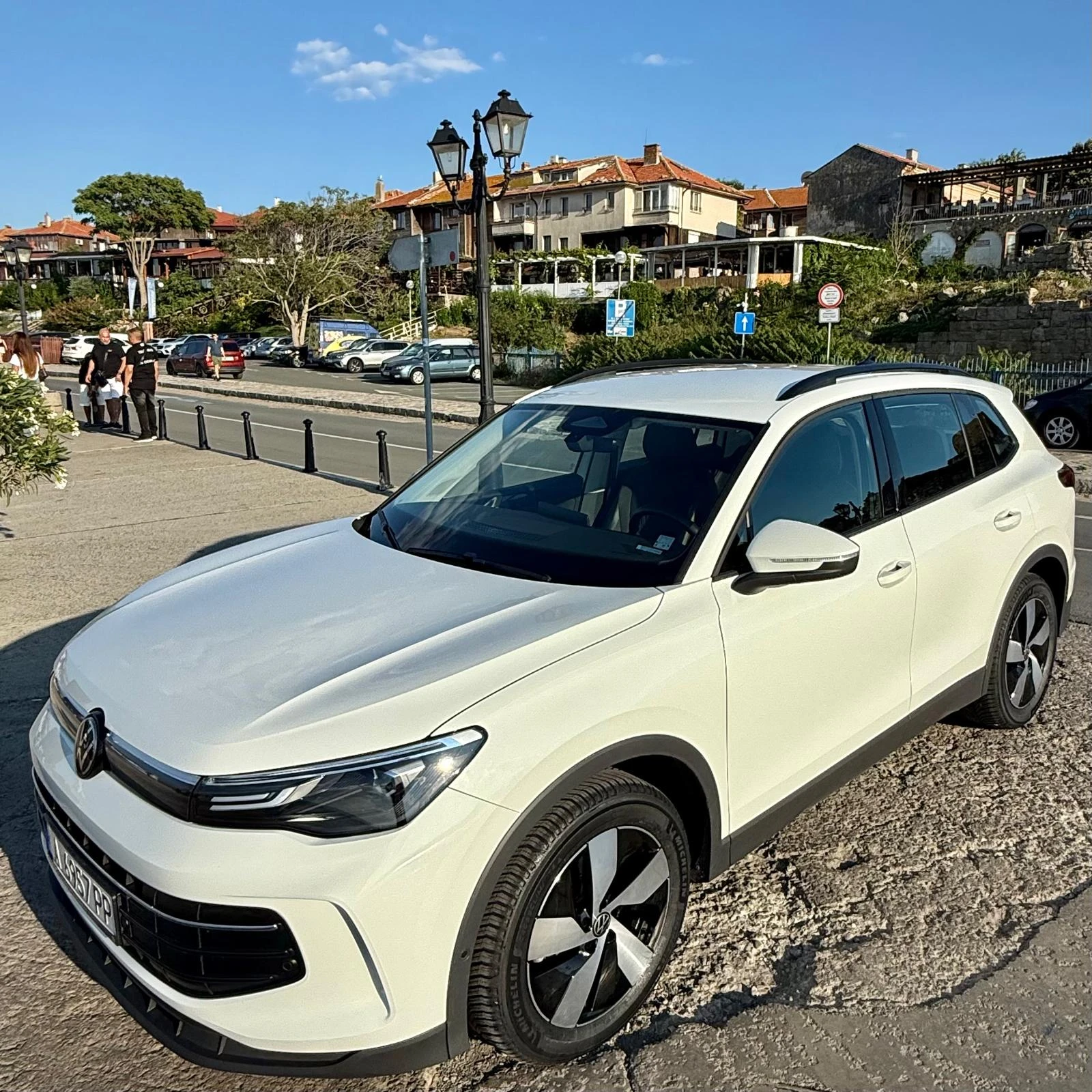 VW Tiguan 1.5 eTSI, снимка 4 - Автомобили и джипове - 55395724