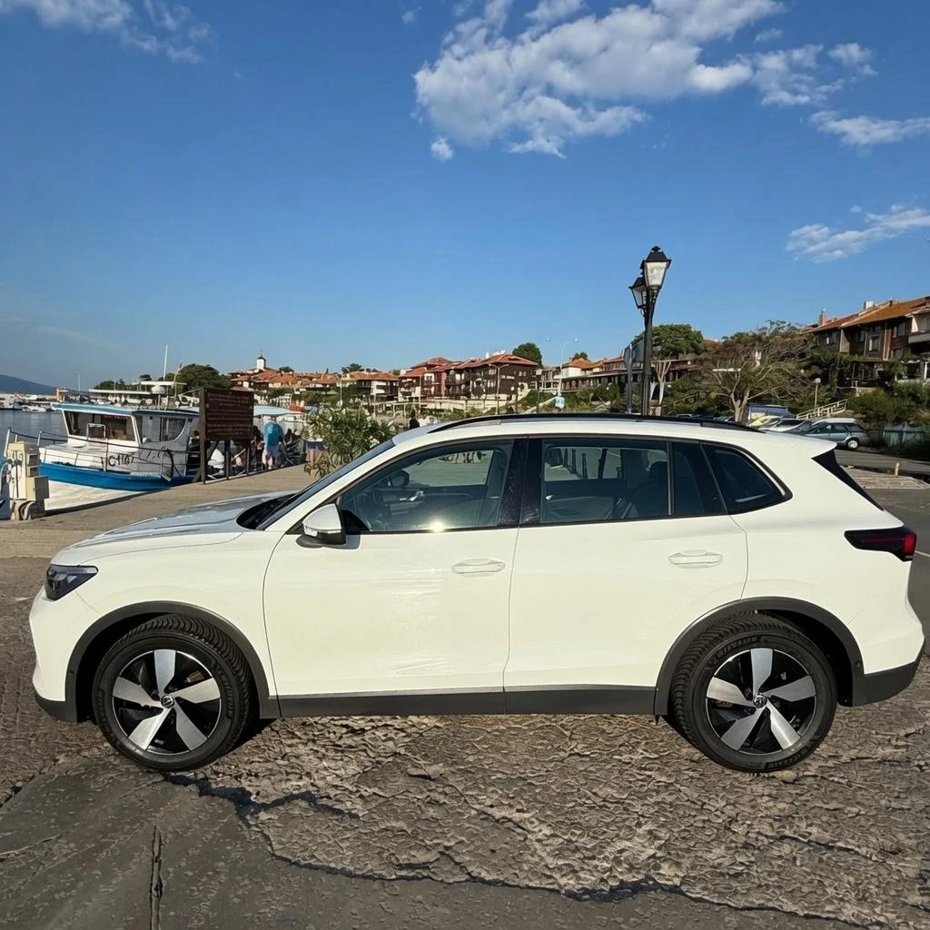VW Tiguan 1.5 eTSI, снимка 5 - Автомобили и джипове - 55395724