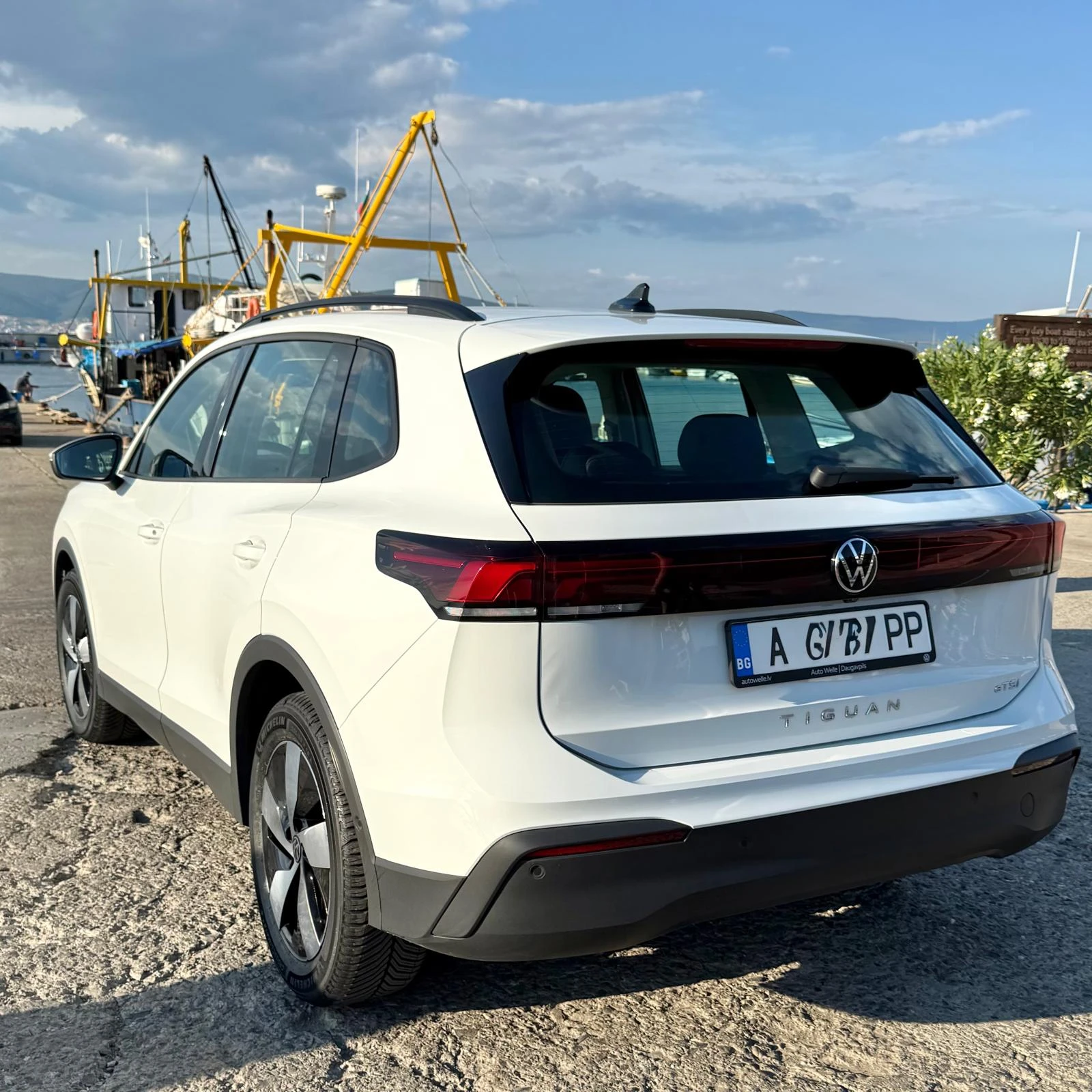 VW Tiguan 1.5 eTSI, снимка 6 - Автомобили и джипове - 55395724