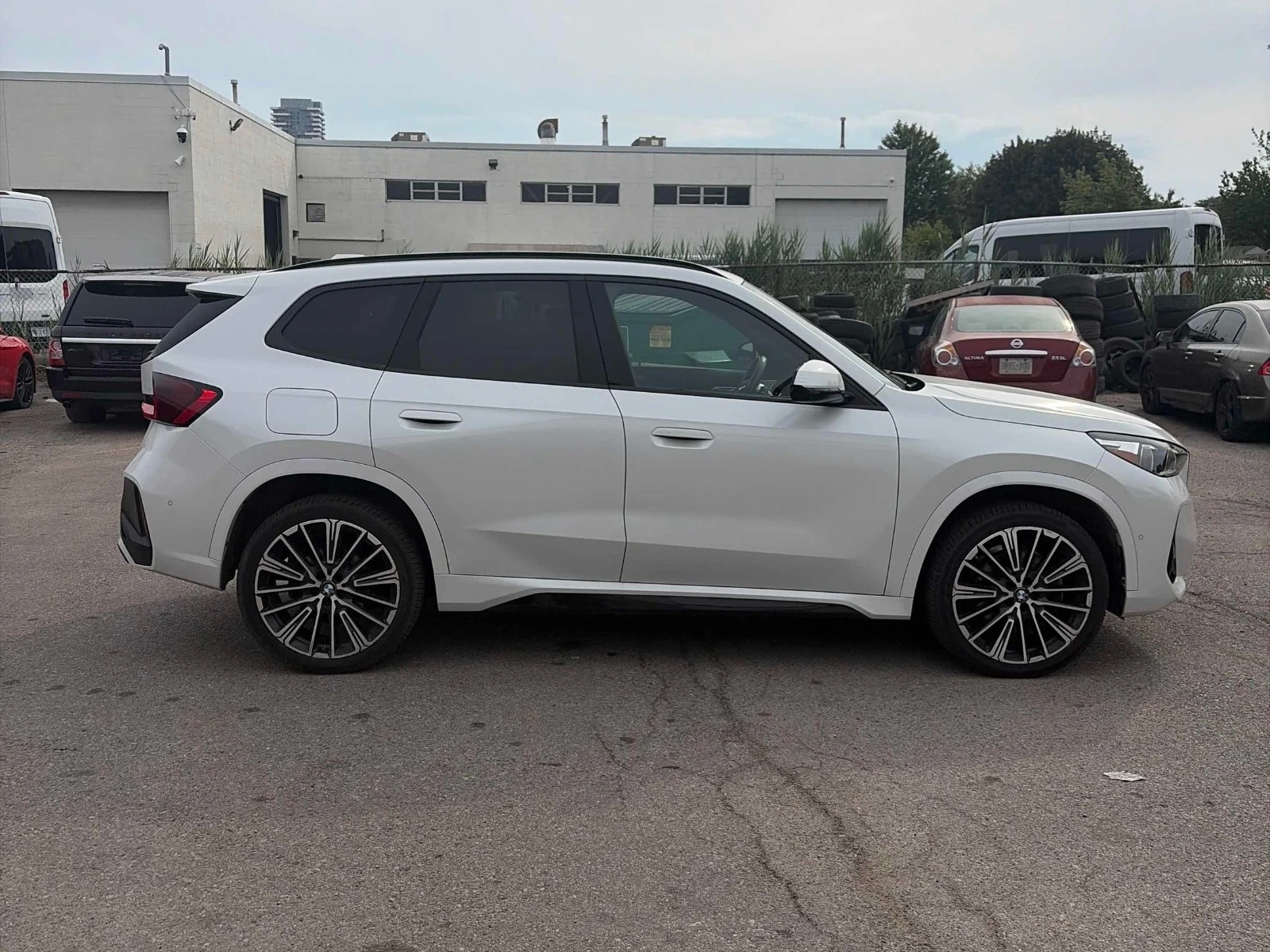 BMW X1 MPACK* HEADUP* 360* ��.�����* �.����� | Mobile.bg � ����������� 4