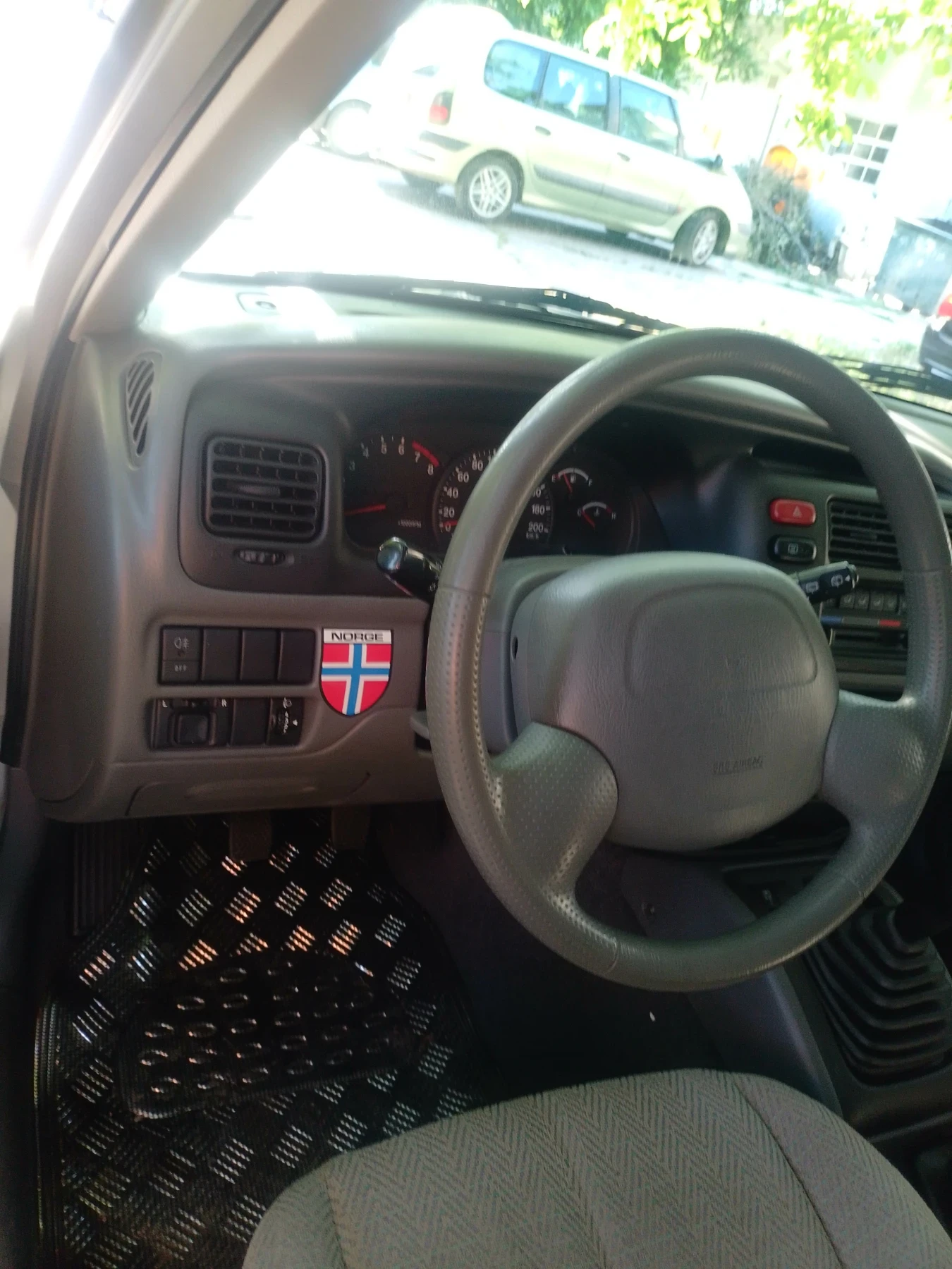 Suzuki Grand vitara  2.5 V6 144к.с , снимка 11 - Автомобили и джипове - 55586053