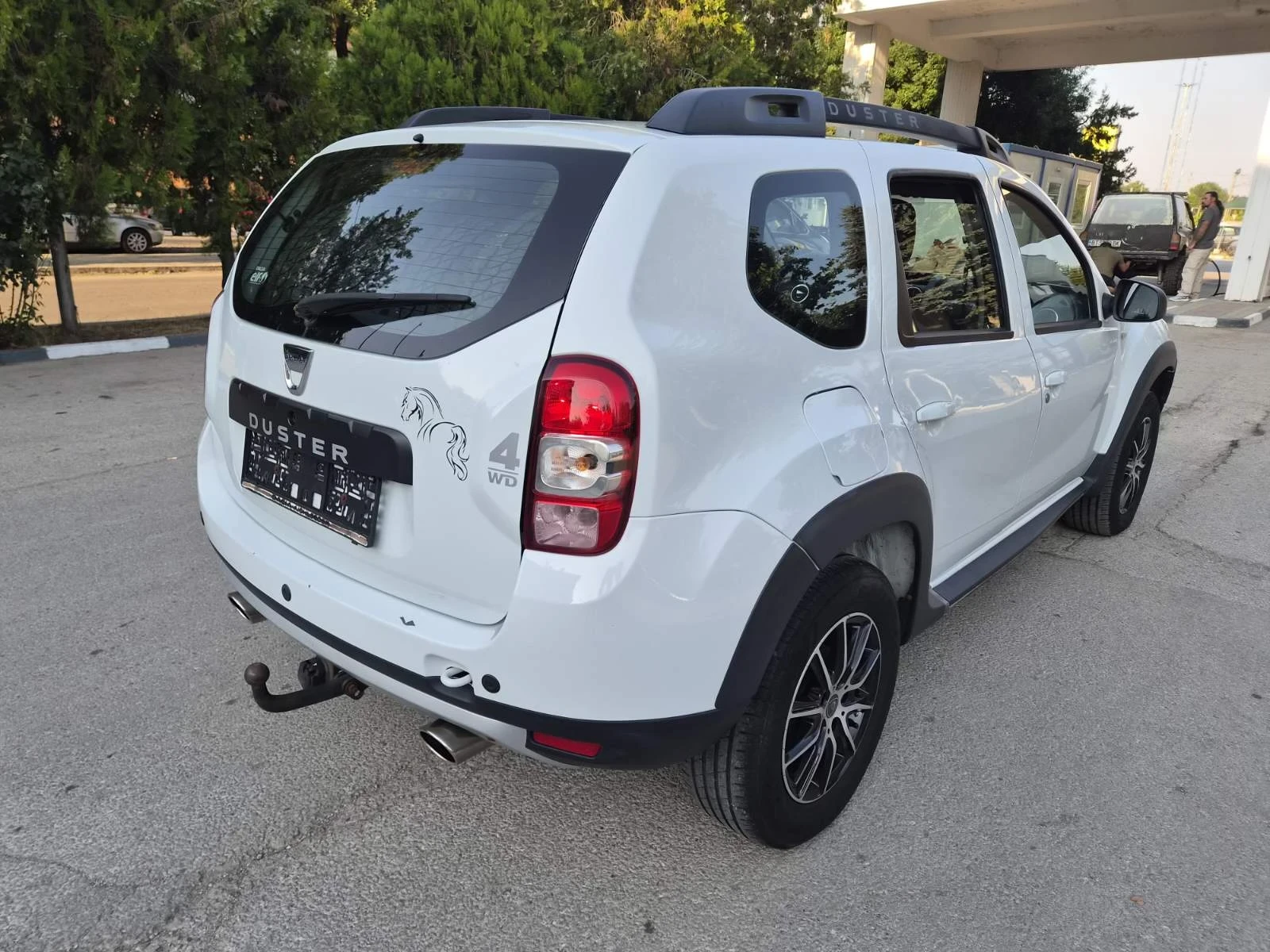 Dacia Duster 1.5dCi, снимка 3 - Автомобили и джипове - 55629483