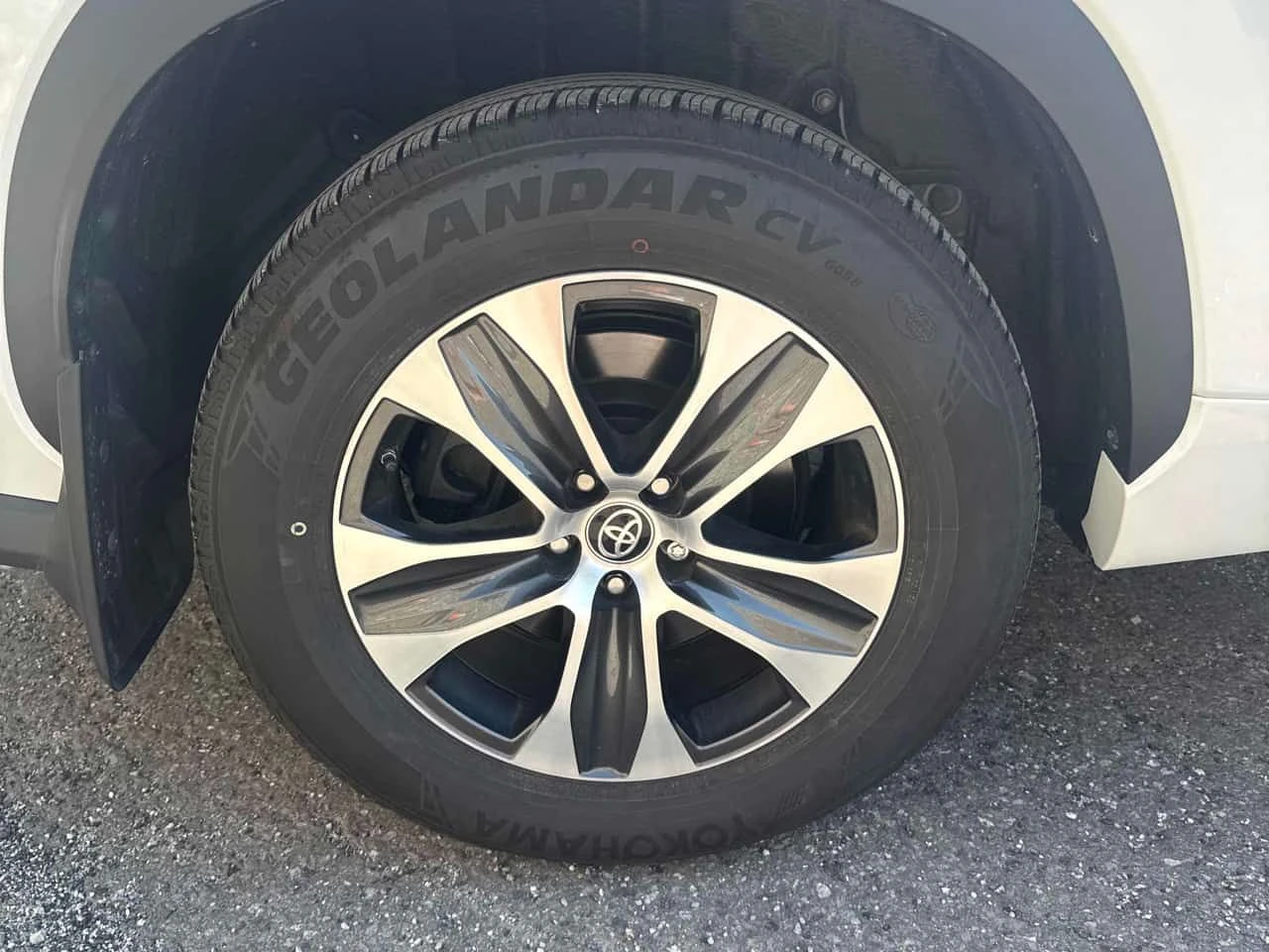 Toyota Highlander * XLE * CARFAX * ОПЦИЯ ЗА ФИНАНСИРАНЕ, снимка 16 - Автомобили и джипове - 55631823
